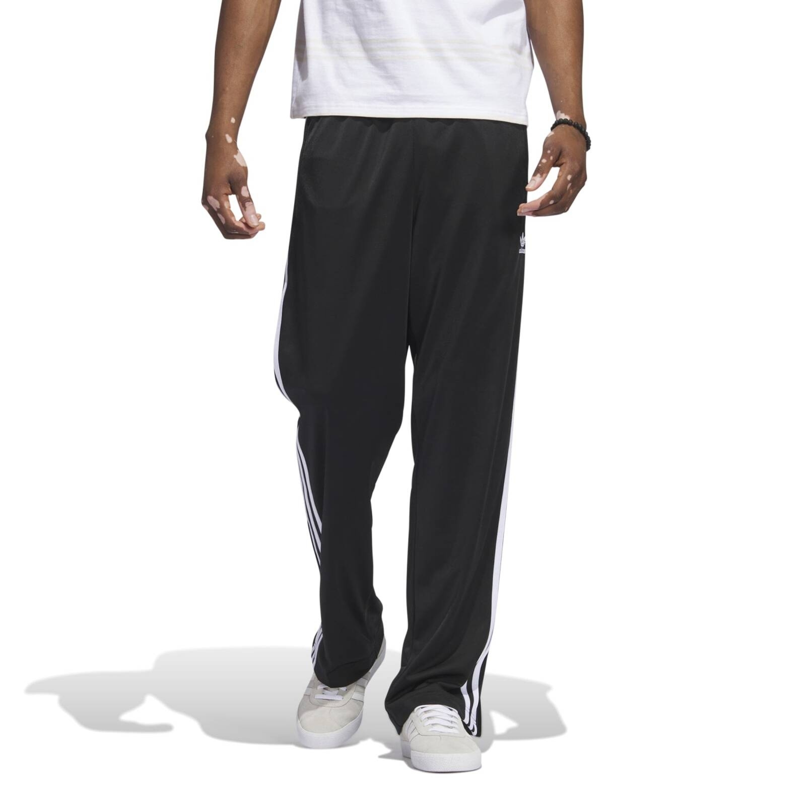 Spodnie dresowe m�skie adidas ADICOLOR CLASSICS FIREBIRD czarne IJ7055
