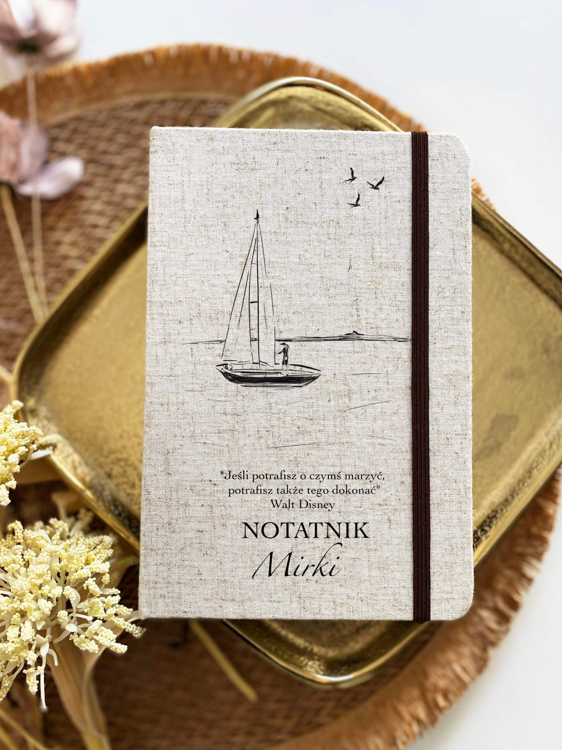 Prezent dla żeglarki - personalizowany notes dla miłośniczki żagli GRAFIKA Z MĘŻCZYZNĄ