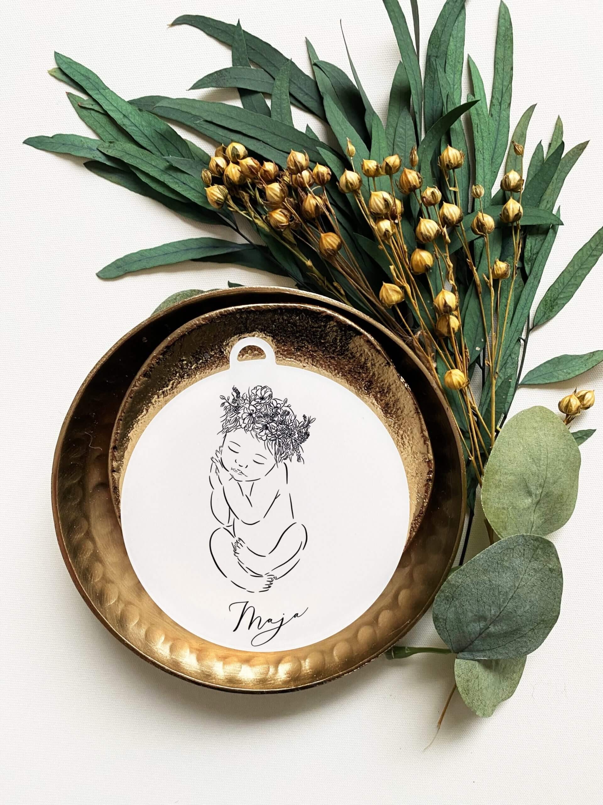 Personalizowana bombka z imieniem na szkle akrylowym dla niemowlaka