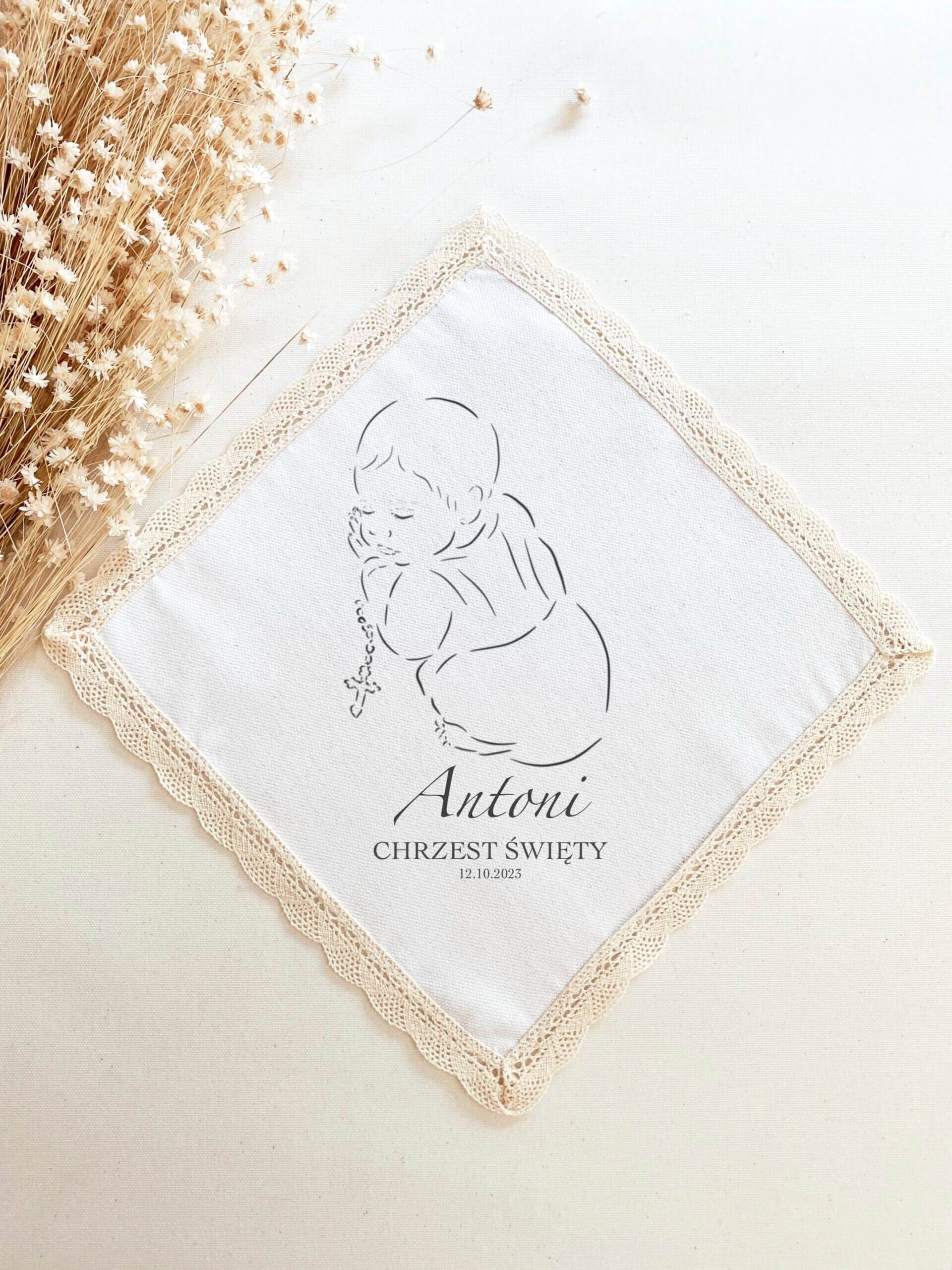 Bawełniana szatka do Chrztu z napisem dla chłopca (dodatki do wyboru) - z koronką ECRU