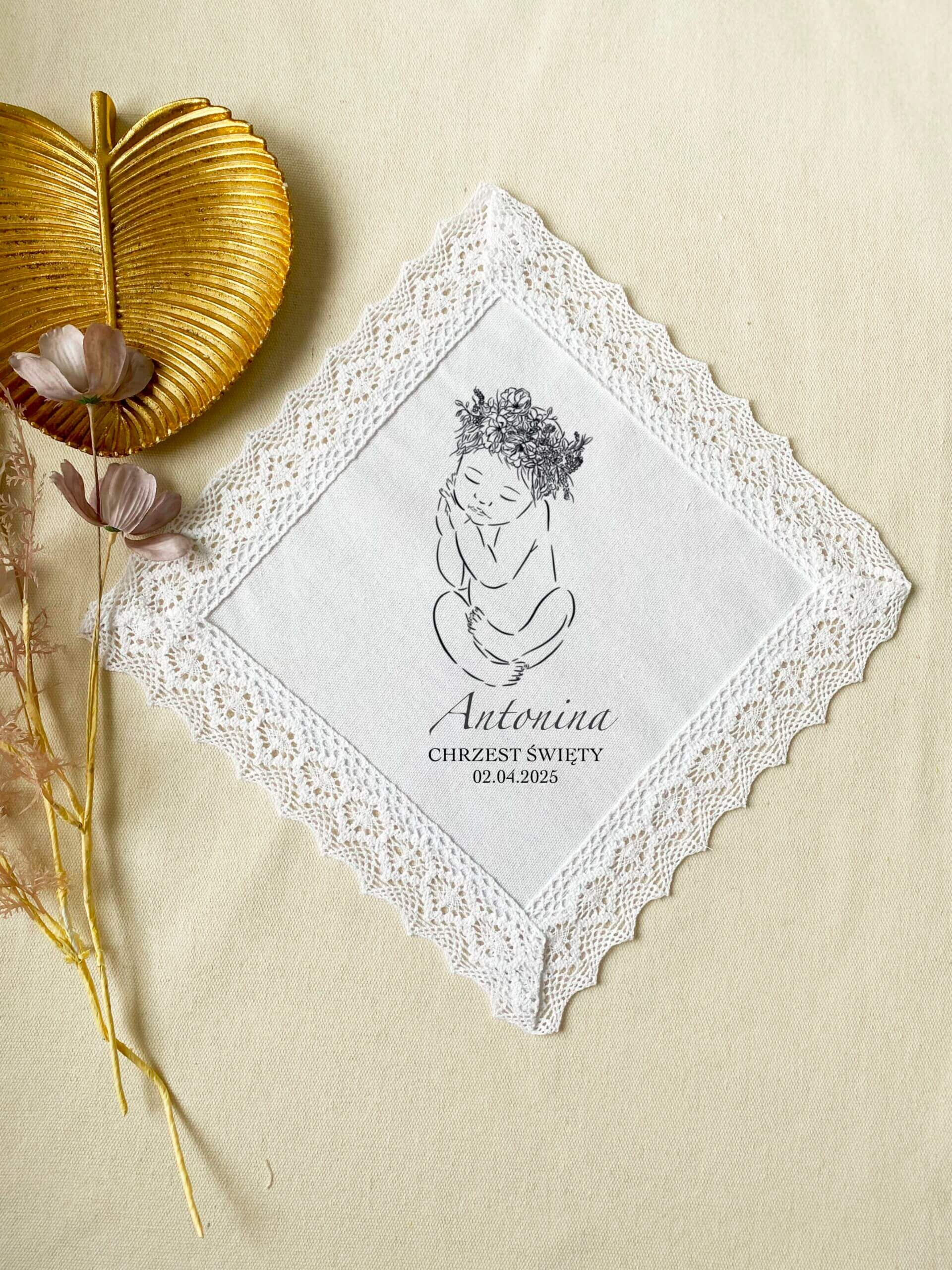Koronkowa szatka do Chrztu Świętego dla dziewczynki (dodatki do wyboru)