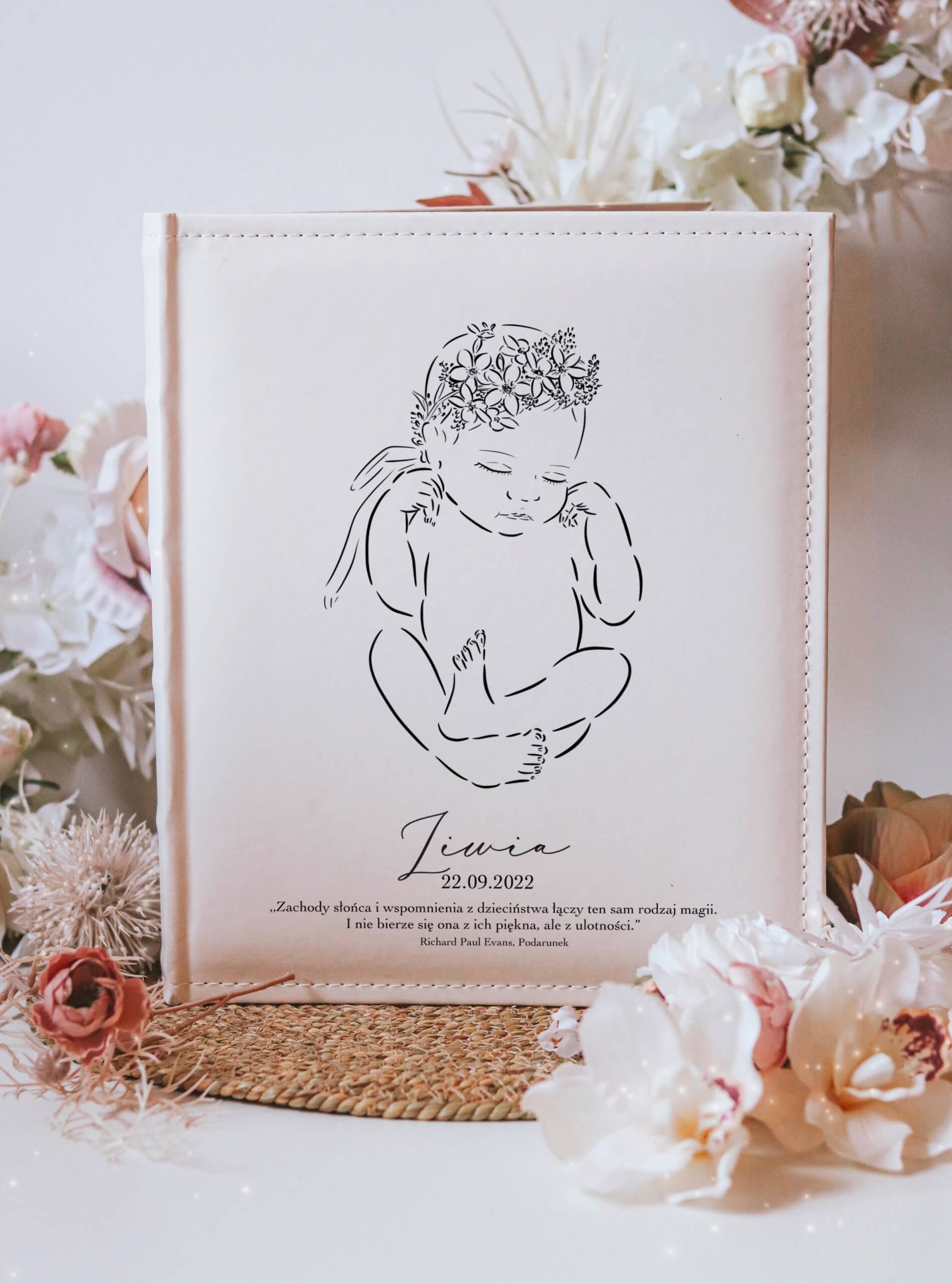 Prezent świąteczny dla niemowlaka - personalizowany album dla dziewczynki