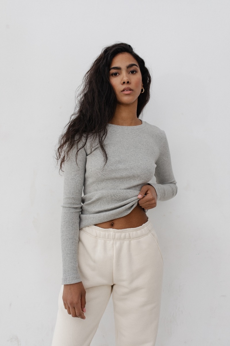 Dopasowany top z długim rękawem w kolorze LIGHT GREY MELANGE- MOODY