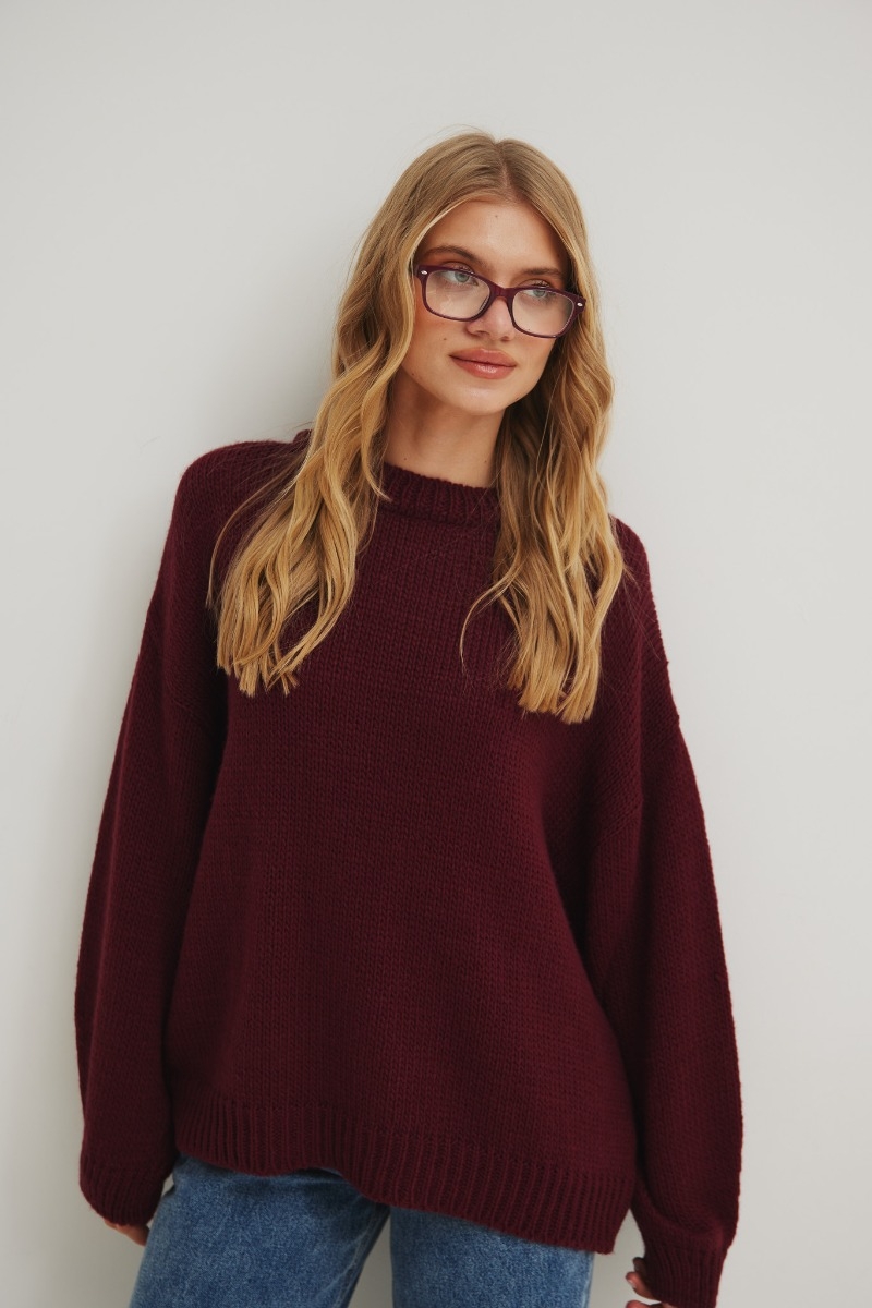 Sweter oversize z bufiastym rękawem w kolorze MARSALA