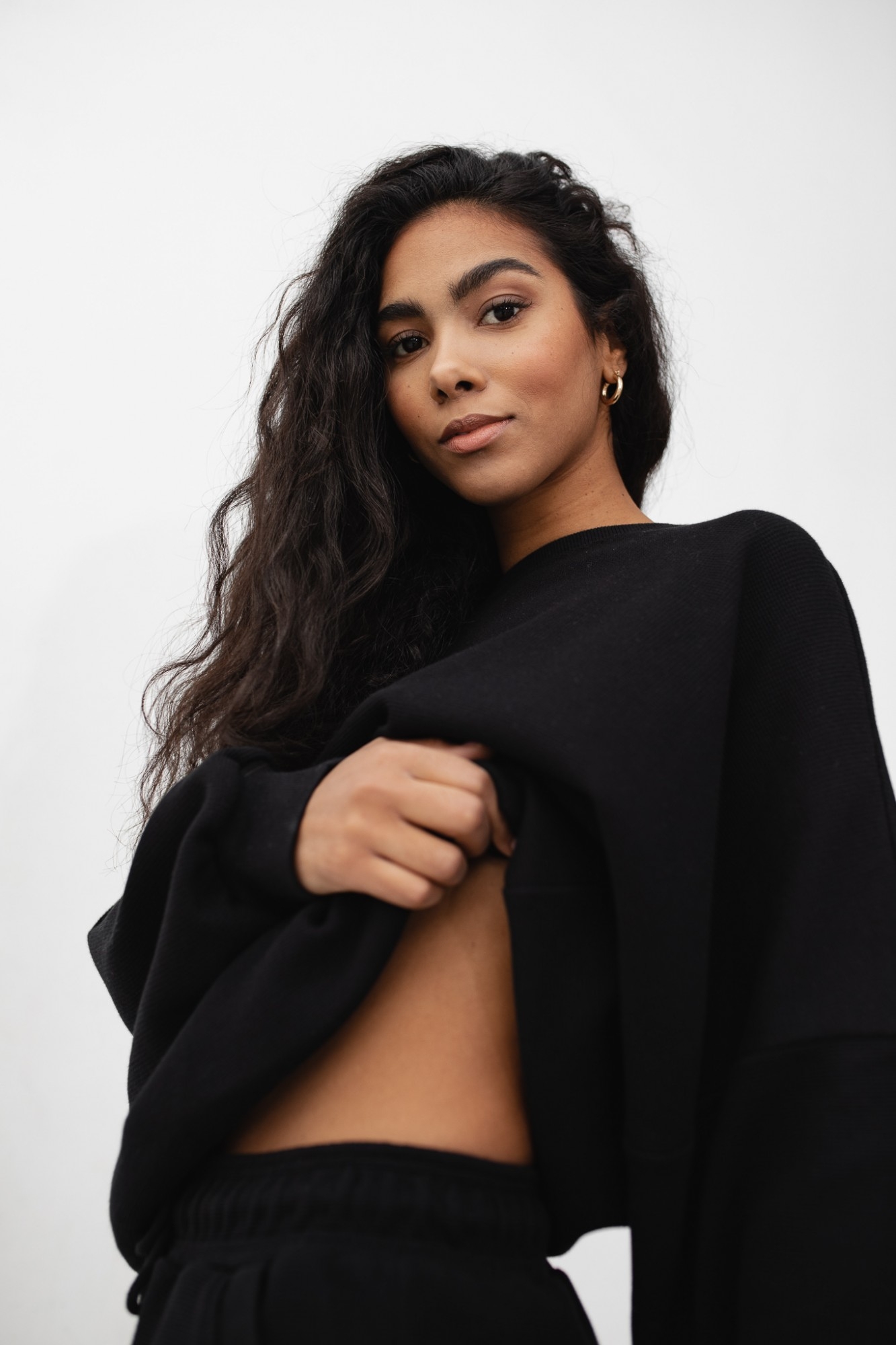 Bluza o kroju regular fit z dzianiny waflowej w kolorze TOTALLY BLACK