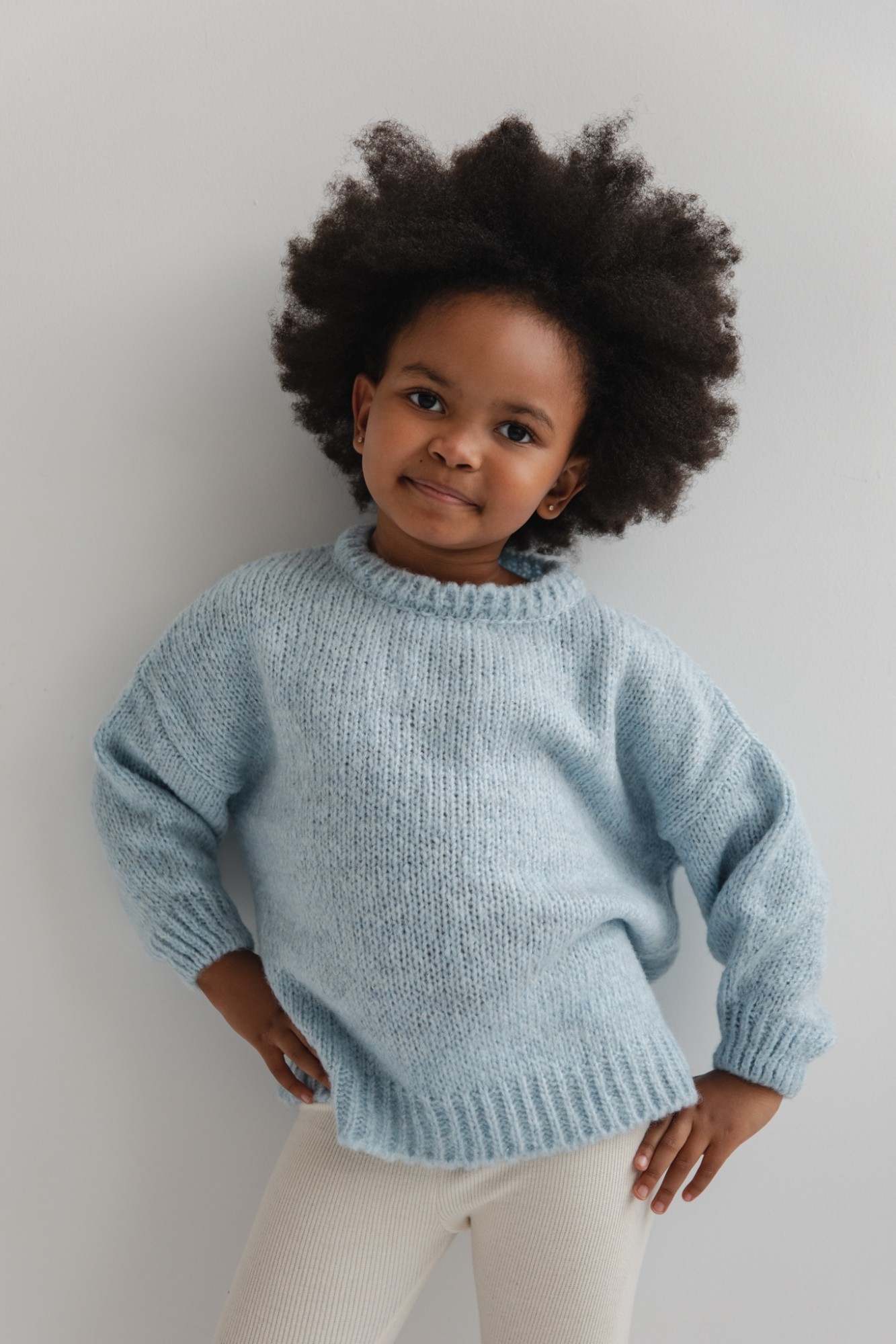 MINI Sweter oversize z bufiastym rękawem w kolorze BABY BLUE- RIVERO