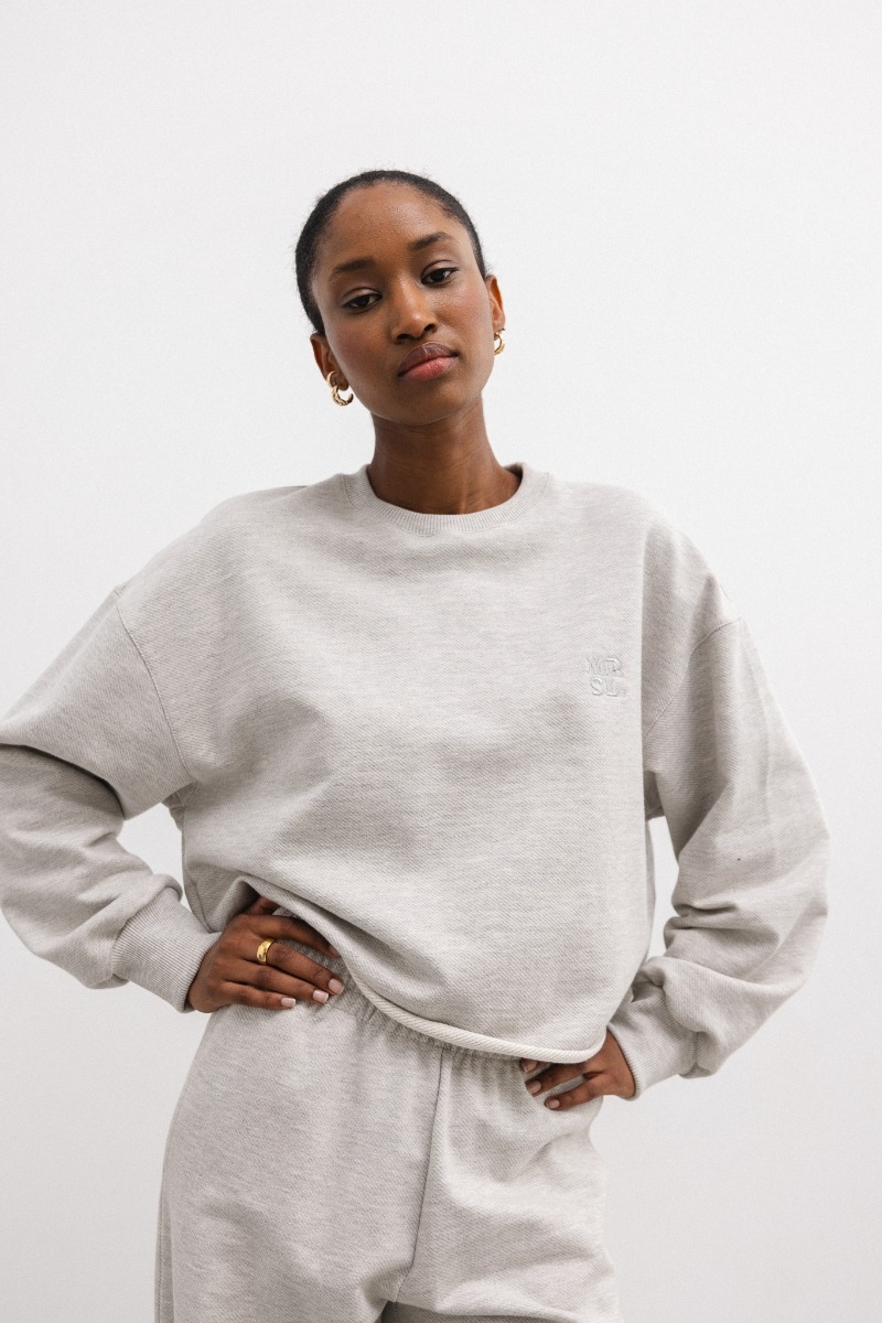 Bluza o krótkim kroju w kolorze PLATIN GREY MELANGE