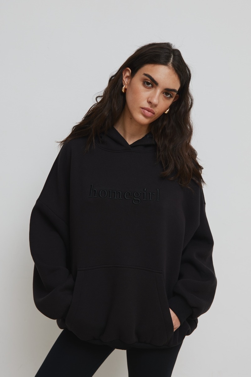 Bluza typu oversize z HAFTEM, w kolorze TOTALLY BLACK