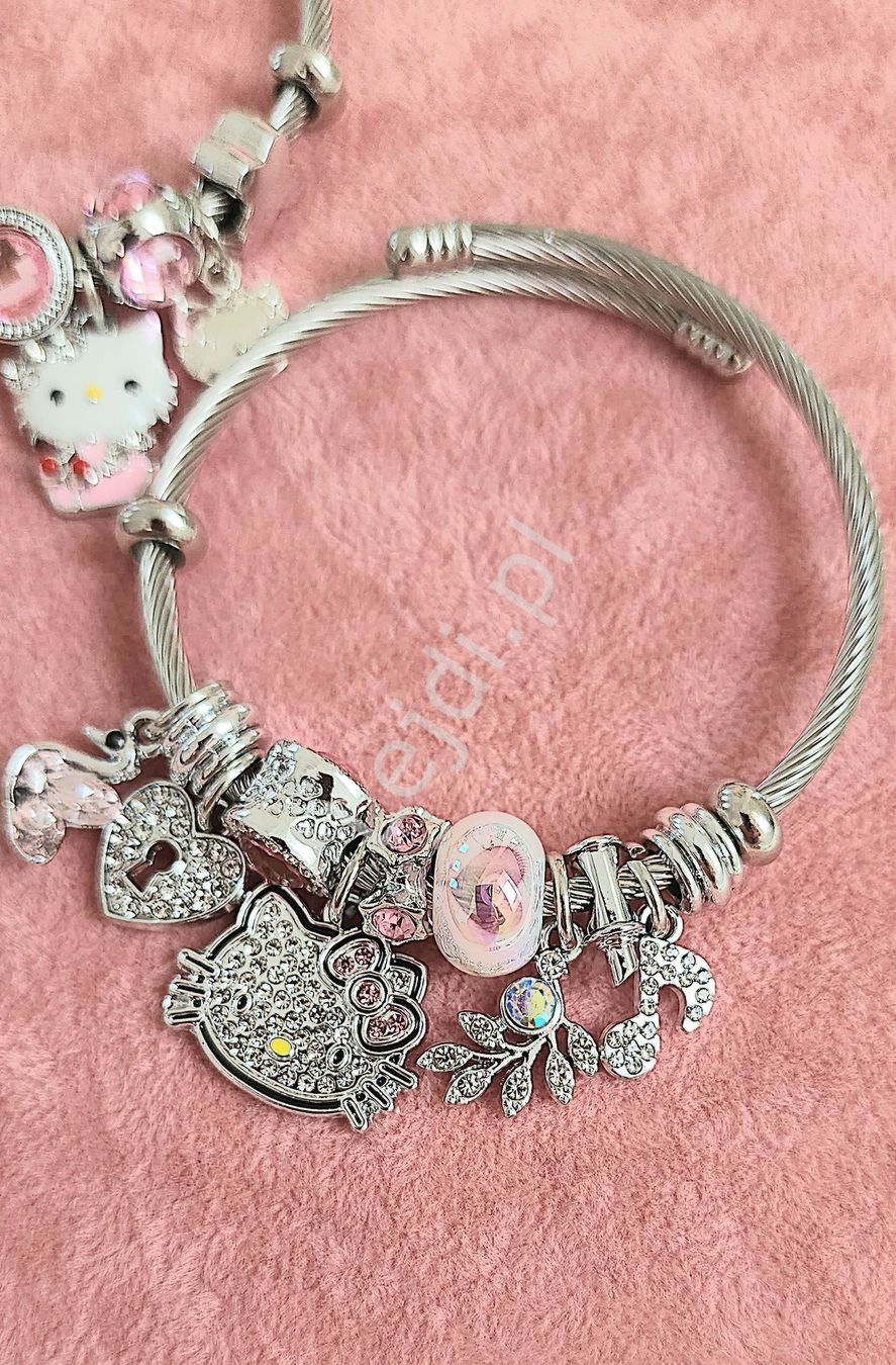 Bransoletka Hello Kitty w kolorze srebrnym z kotkiem, nutk, listkiem, dziurka od klucza, abdziem