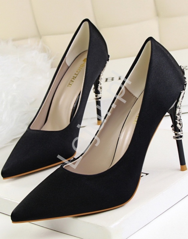 Czarne szpilki z ozdobnym srebrnym aurowym obcasem na studniwk, sylwestra 6486