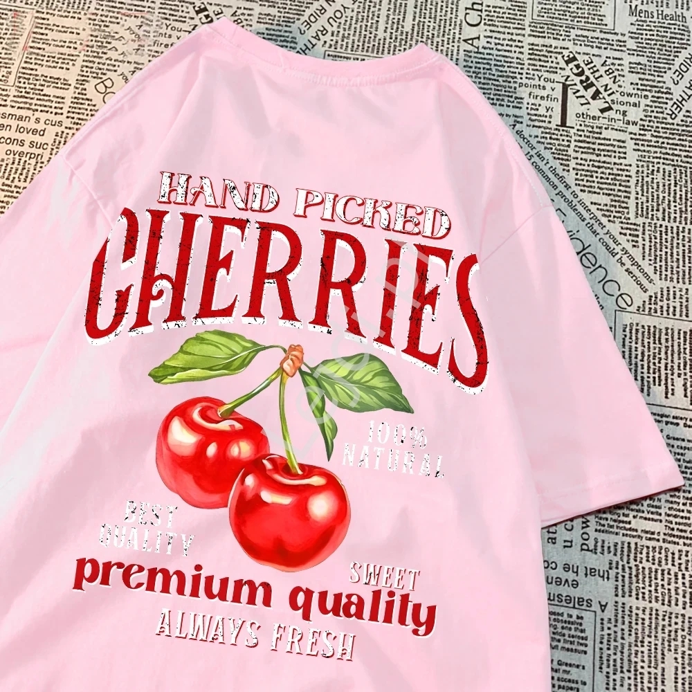 Koszulka damska nadruk czerwone wisienki Cherry 100% bawełna, jasno różowa