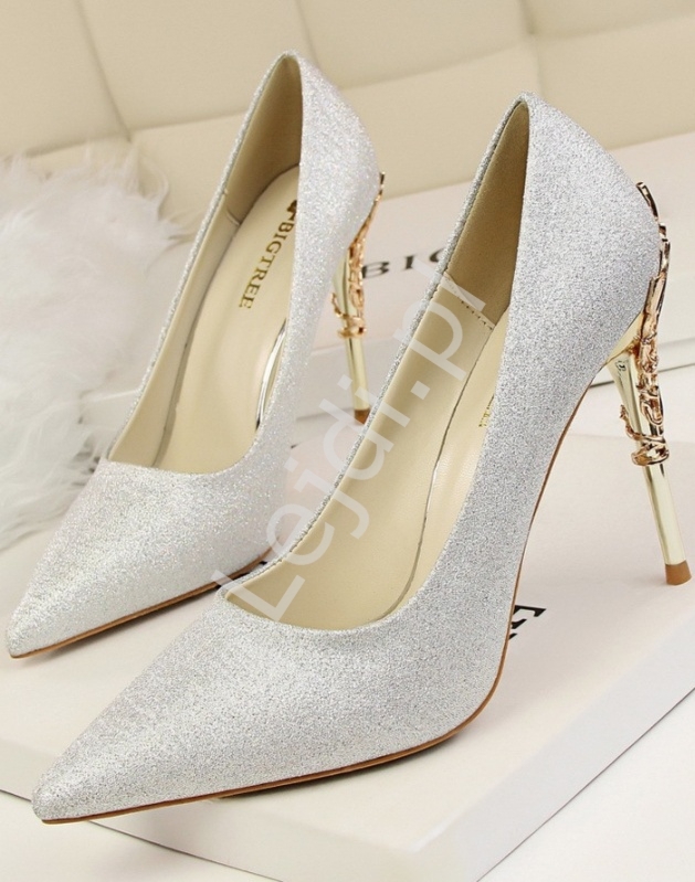 Brokatowe srebrne szpilki z ozdobnym złotym ażurowym obcasem na wesele, studniówkę, sylwestra 6486