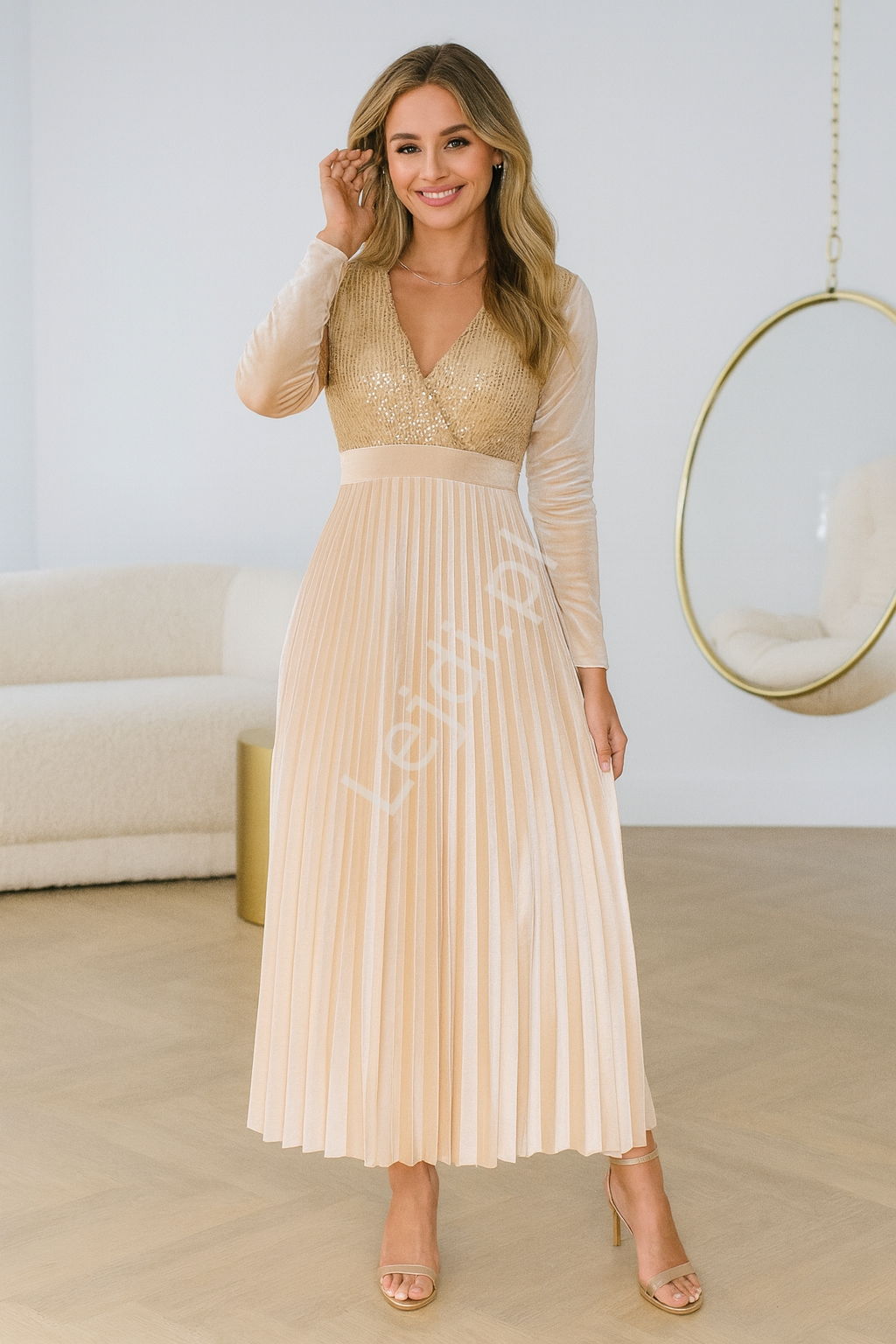 Sukienka wieczorowa maxi z kopertowym dekoltem plisowana z�ota n wesele, chrzest, komunie 16919