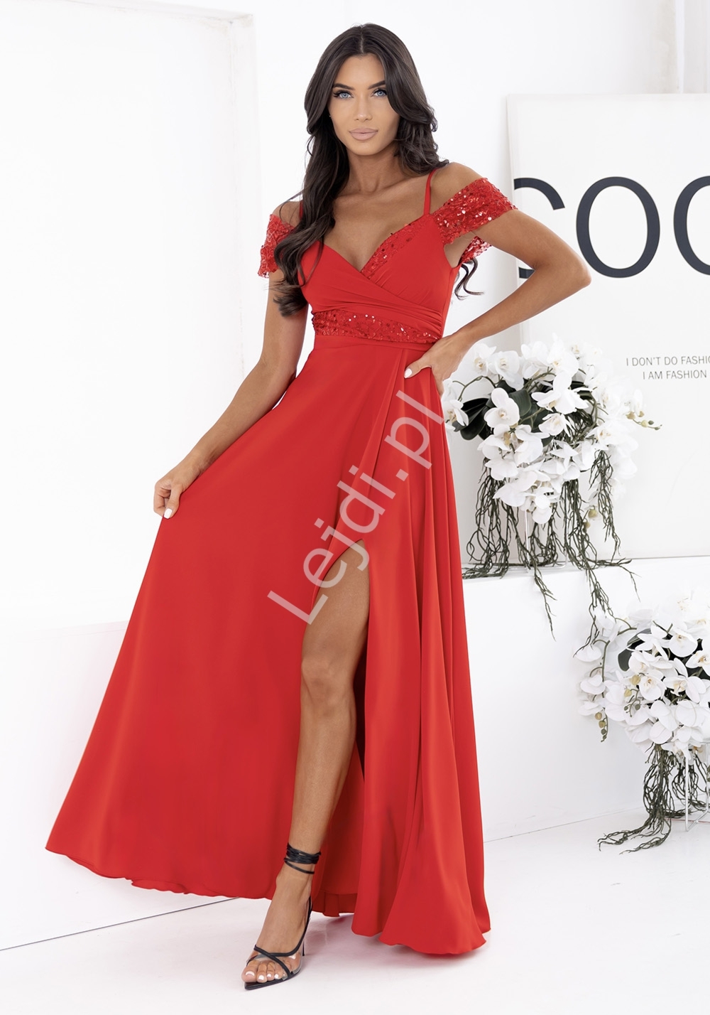 Sukienka na wesele , sylwestra 1117 Duet Walentina Cekin czerwona