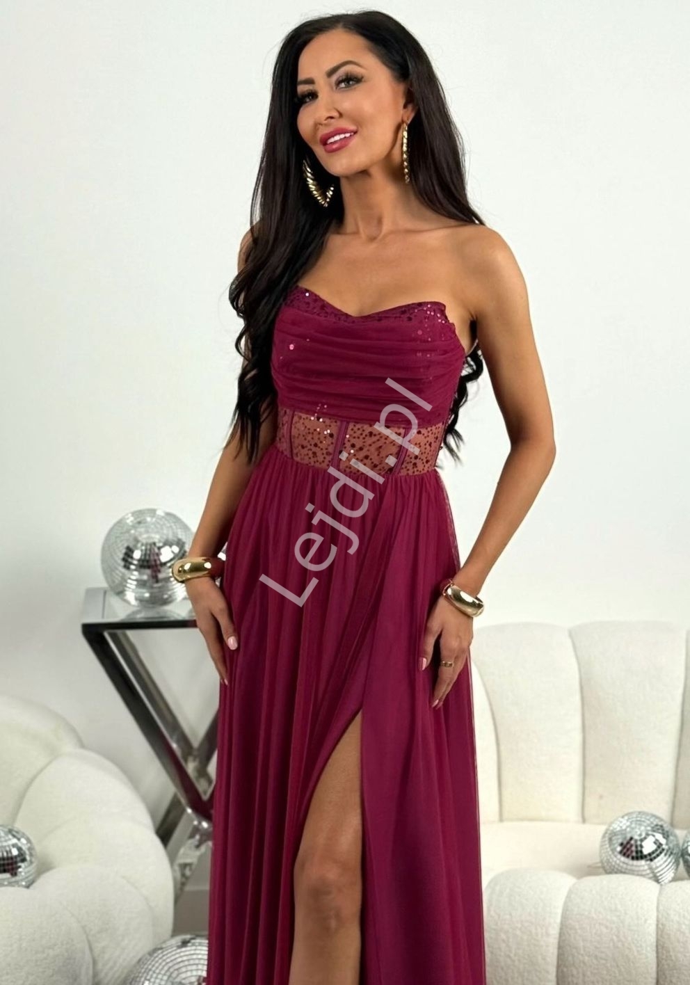 Długa bordowa suknia z gorsetem i dopinanymi ramiączkami z cekinami Amaya