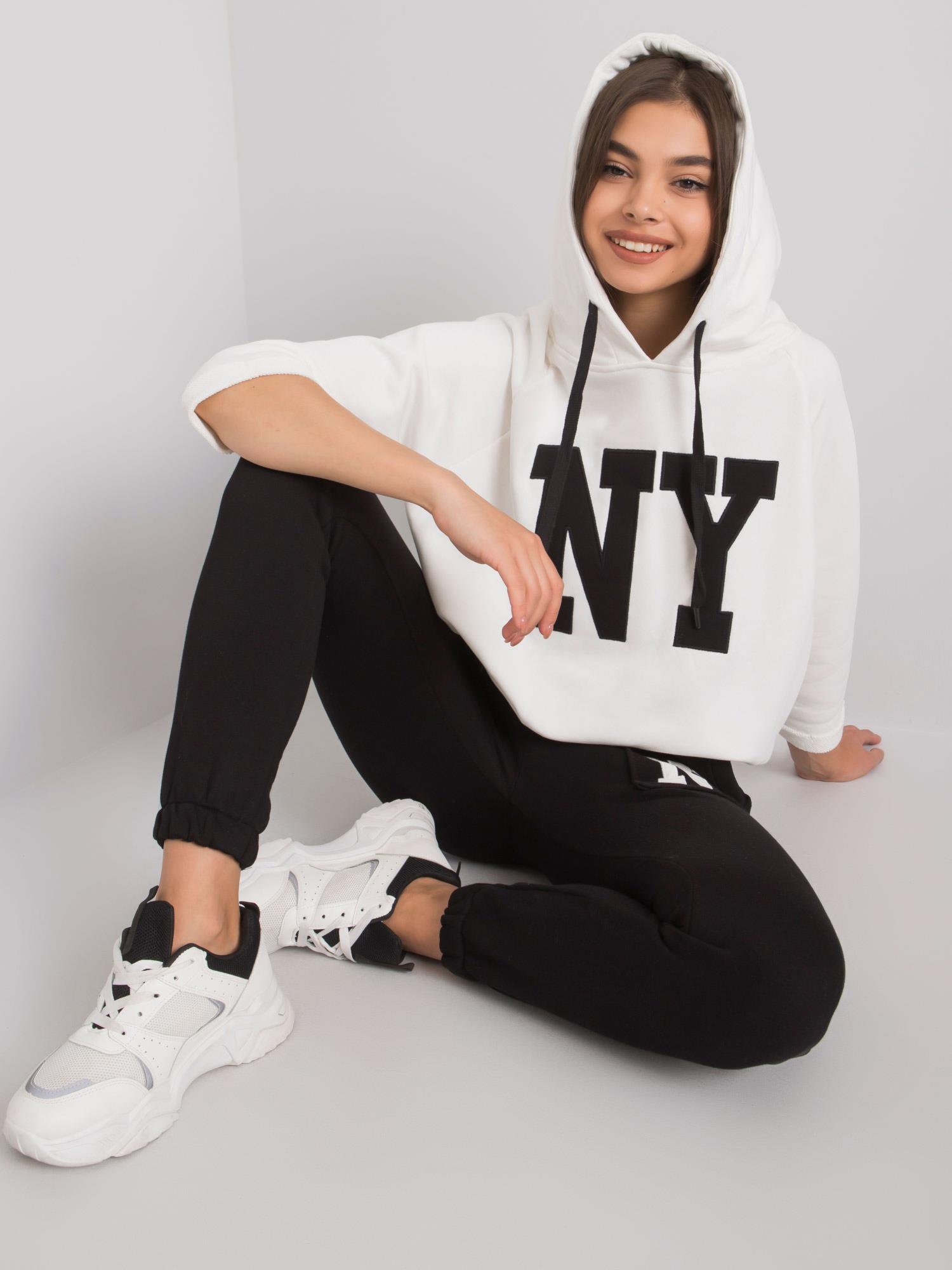 Komplet dresowy z napisem NY