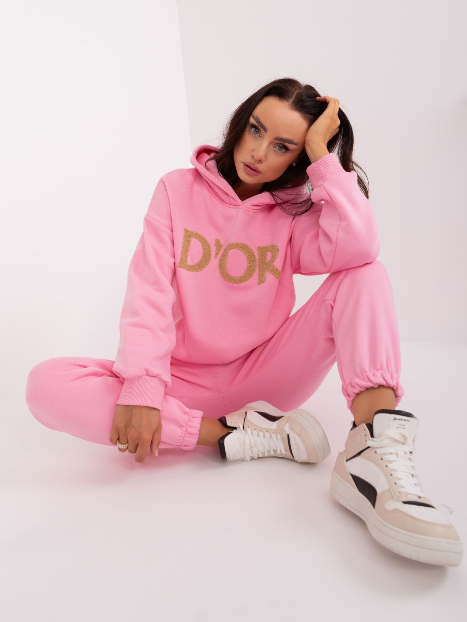 Komplet dresowy z napisem D'OR