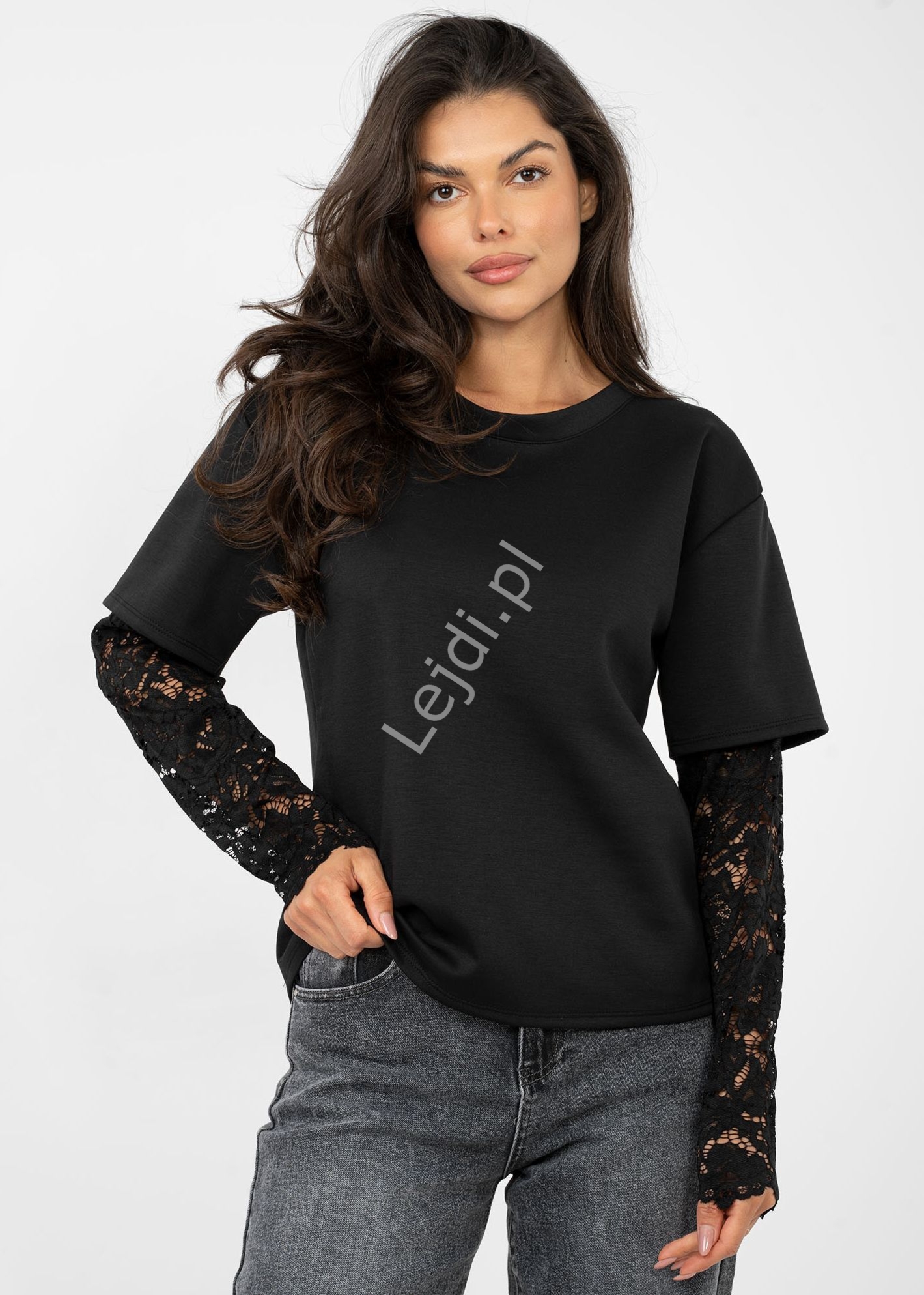 Bluzka masełko czarna  gruby t-shirt z koronkowymi rękawami  22128