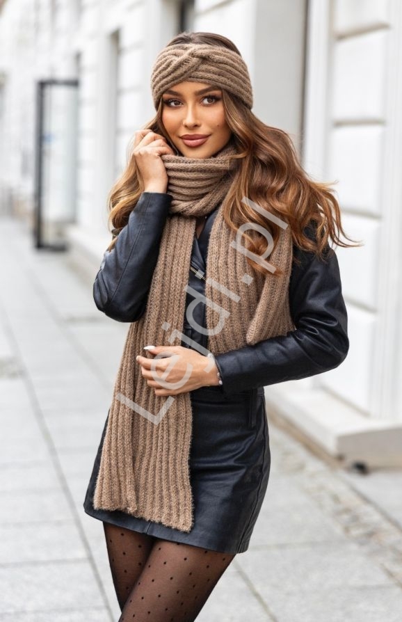 Luksusowy komplet z wen paska i grubo dzierany szal z dzierganym mokka Arizona