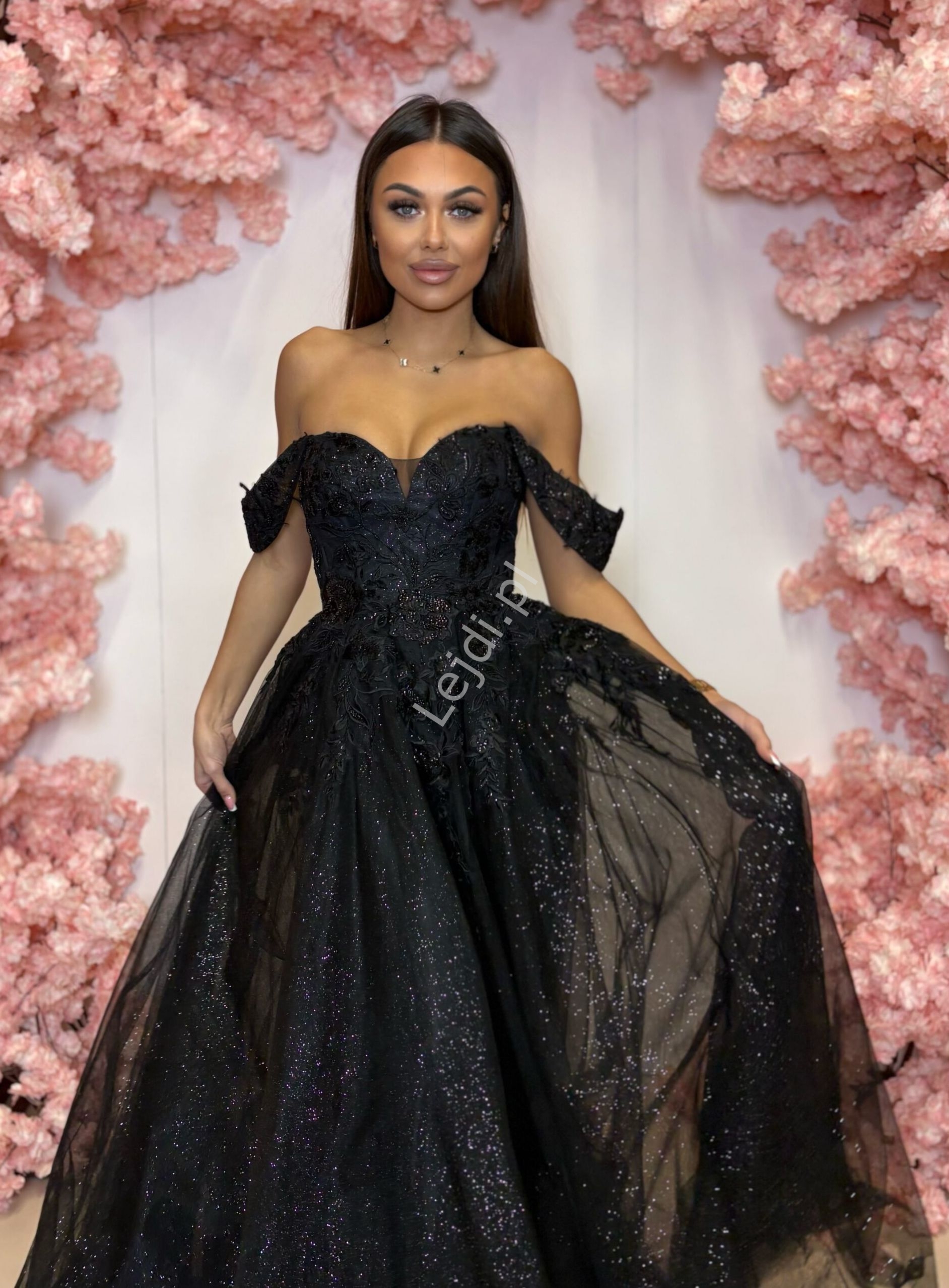 Sukienka na studniówki, bale Princess Limoncello z koronką i opadającymi rękawkami krój księżniczka