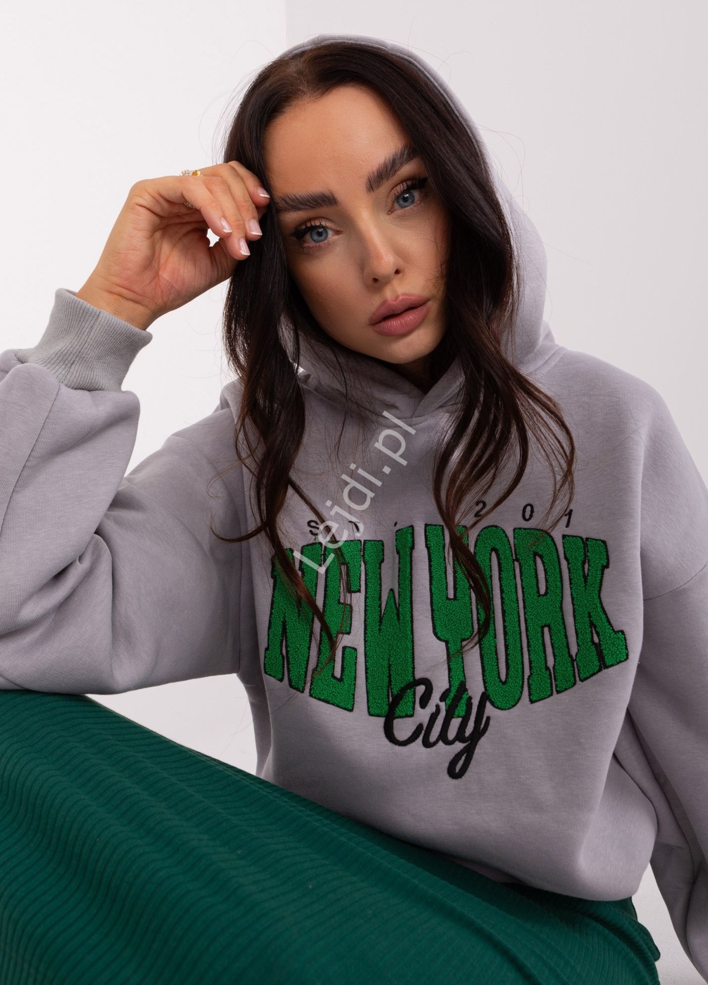 Bluza z kapturem Z barankowym napisem New York, 3 kolory