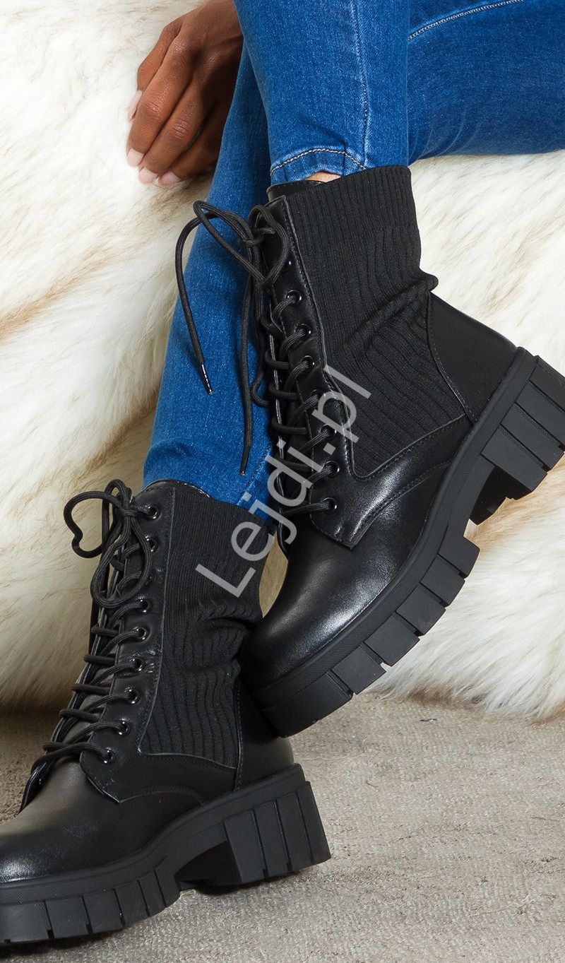 Czarne buty trapery