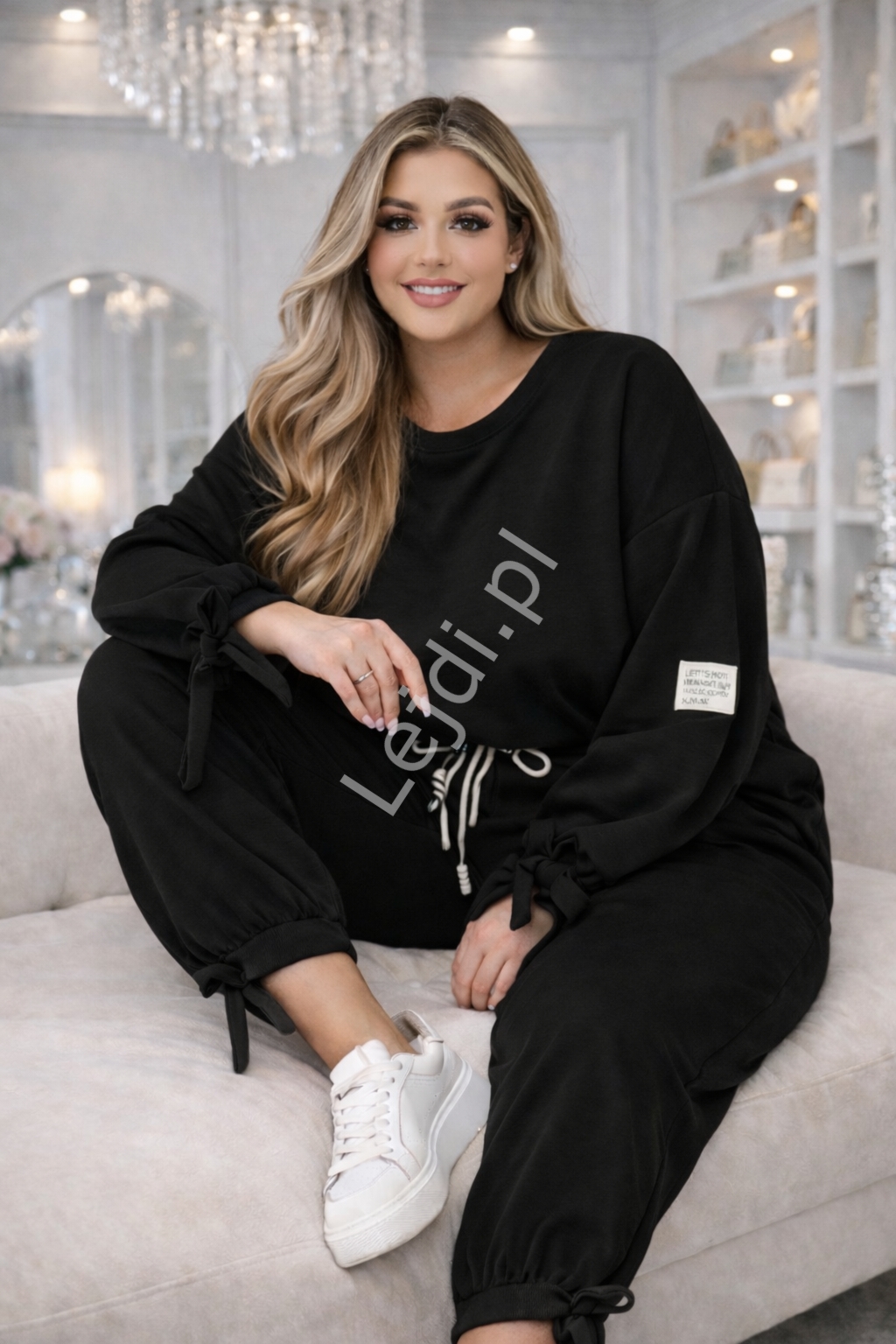 Komplet damskie PLUS SIZE z wi�zanym �ciagaczem czarny 7841