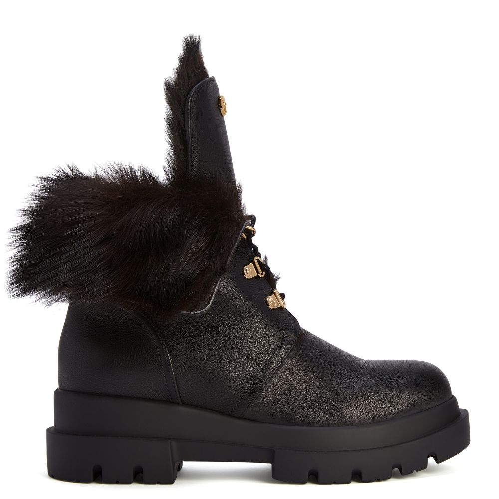 Giuseppe Zanotti - Bikery Z Futerkiem 