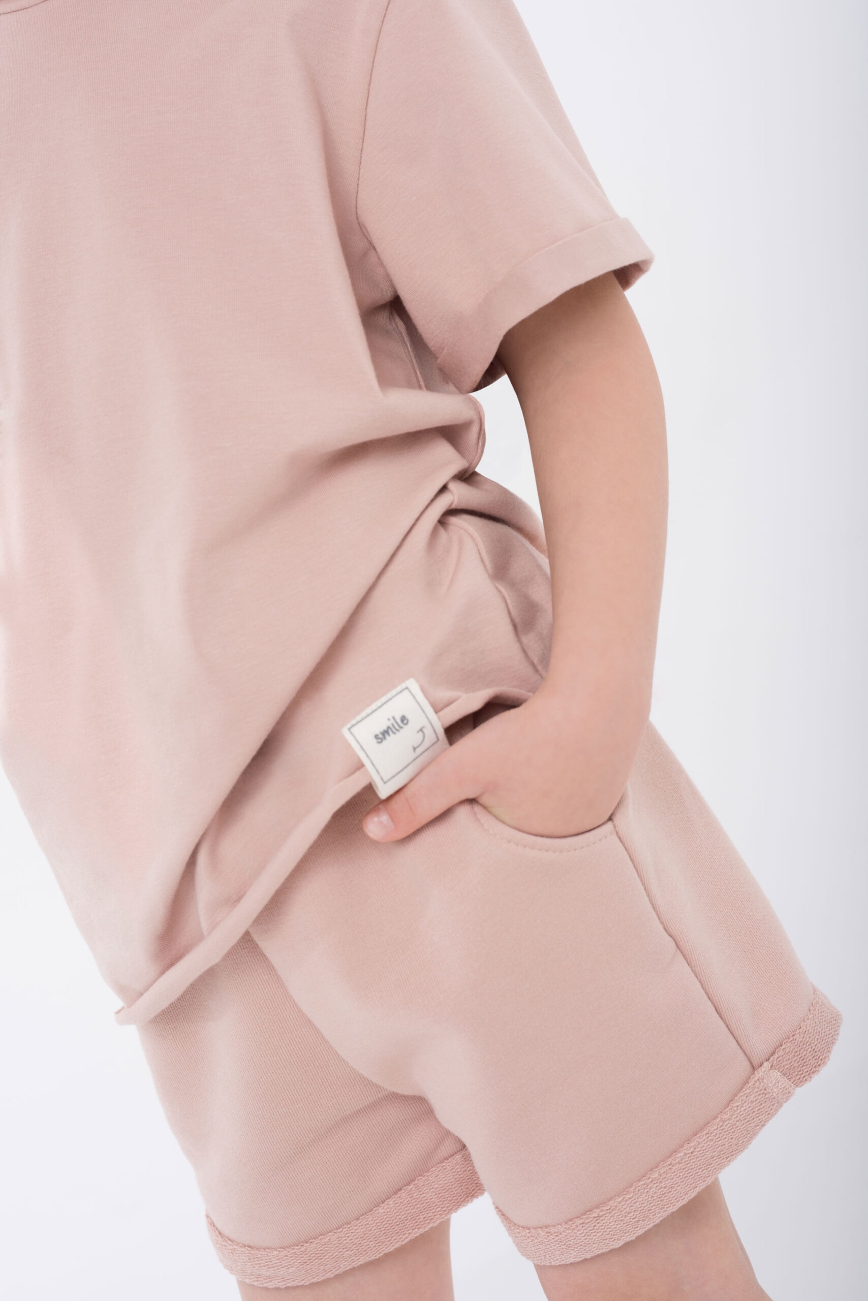 Proste różowe szorty dla dziewczynki Little Easy-Going Pink Salmon - 110