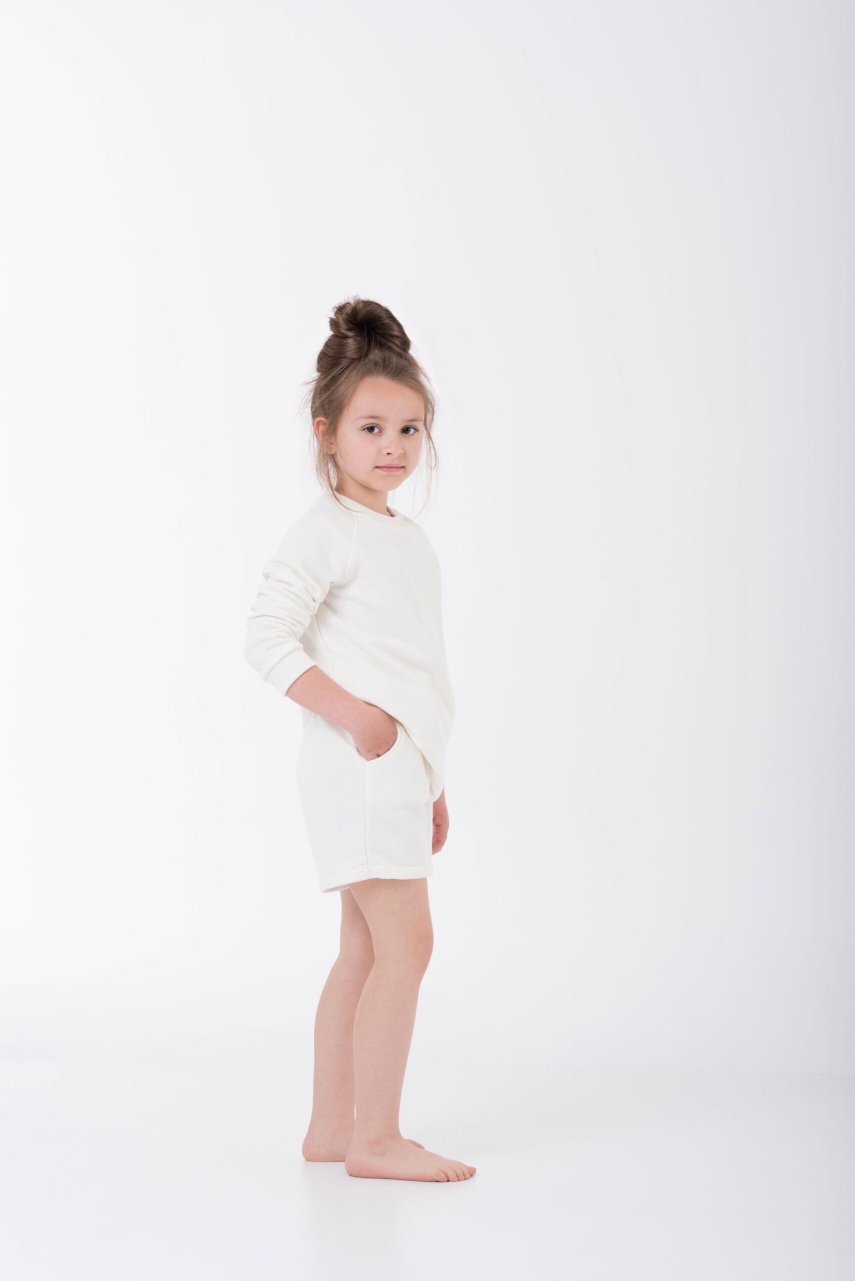 Biała bawełniana bluza dla dziewczynki Cartoon Coconut Milk - 122/128