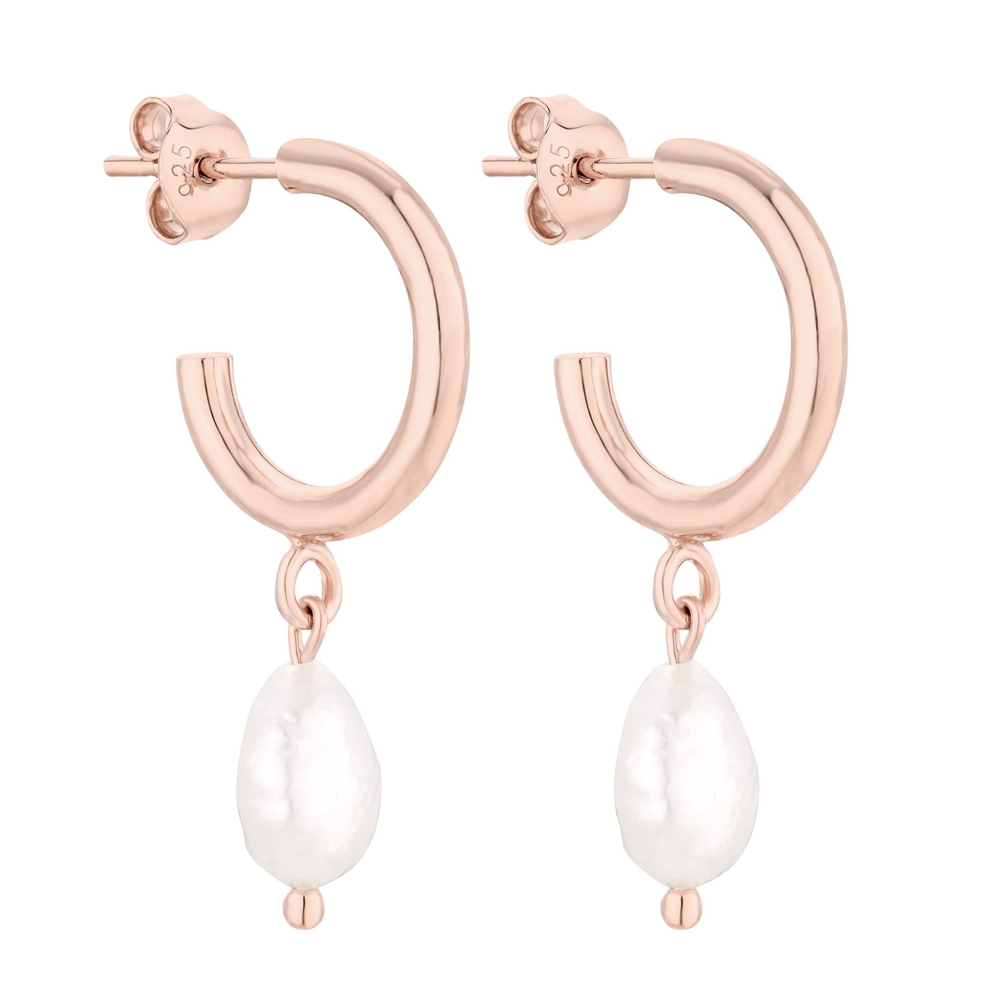 Półkola M z różowego złota z naturalnymi perłami