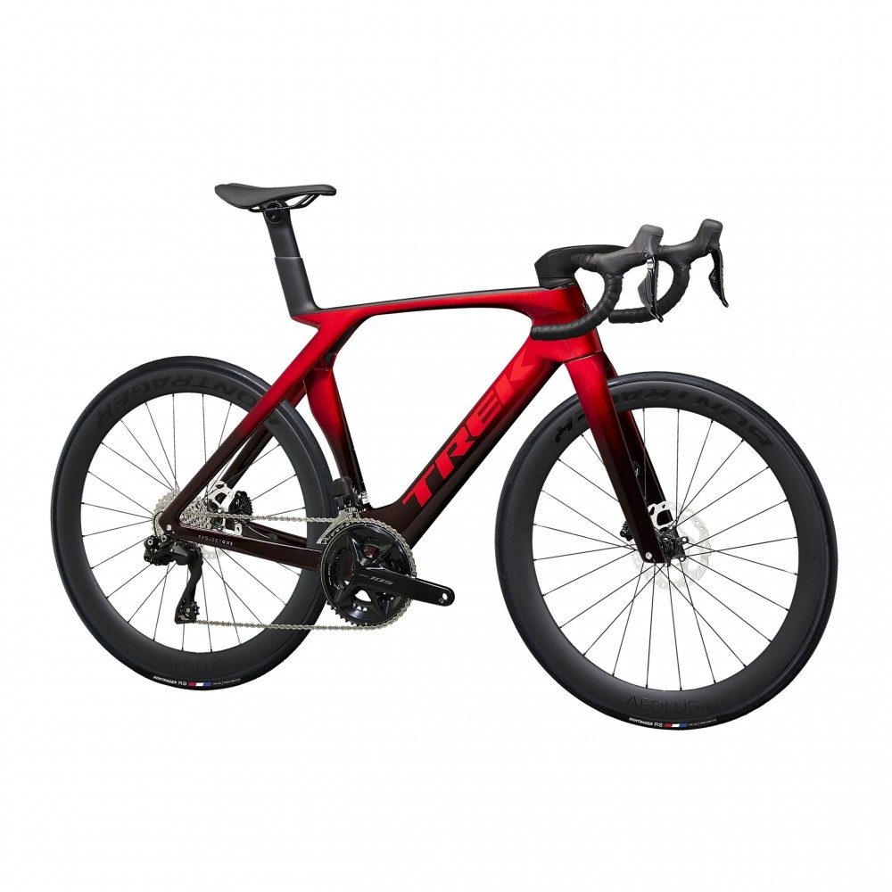 Фото - Велосипед Trek Madone SLR 6  Metallic Red Smoke to Red Carbon Smoke 56cm  2024