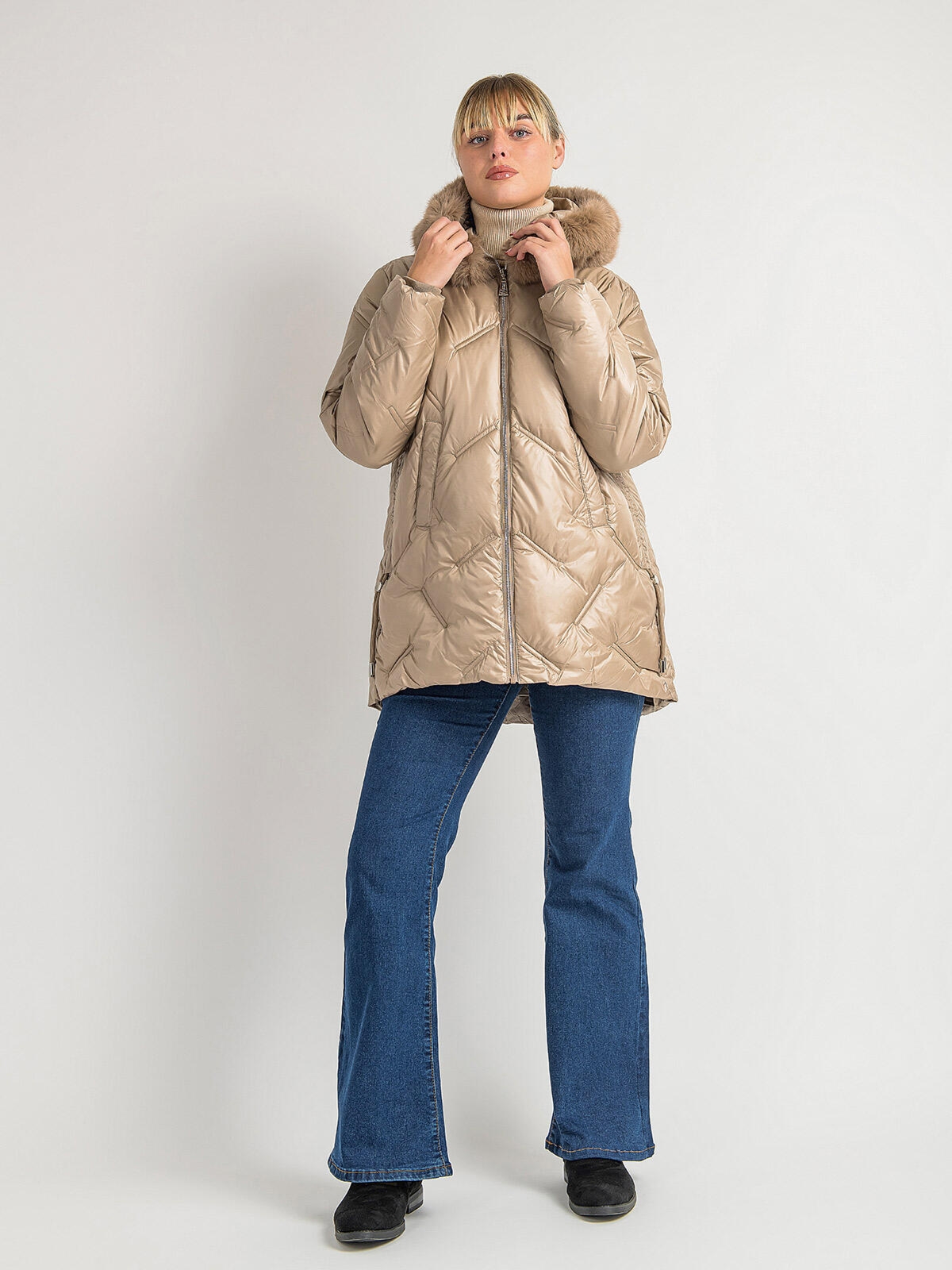 Kurtka plus size z kapturem