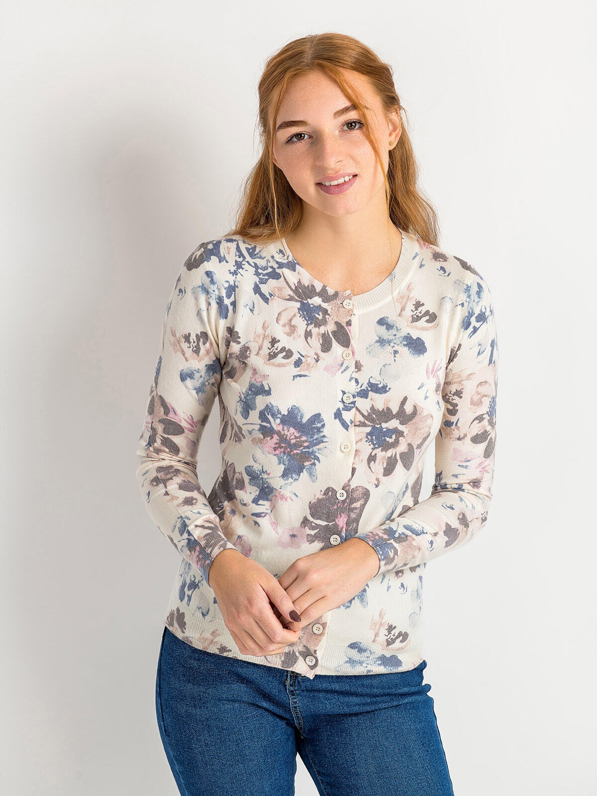 Sweter z kwiatowym wzorem