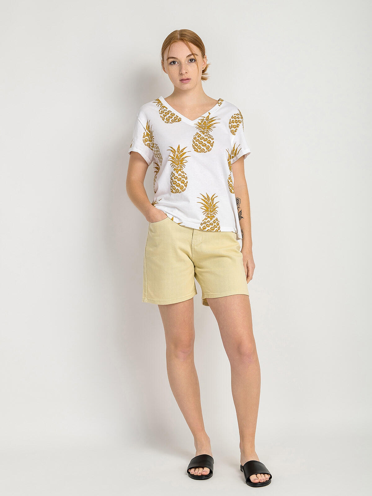 
						T-shirt z printem
					