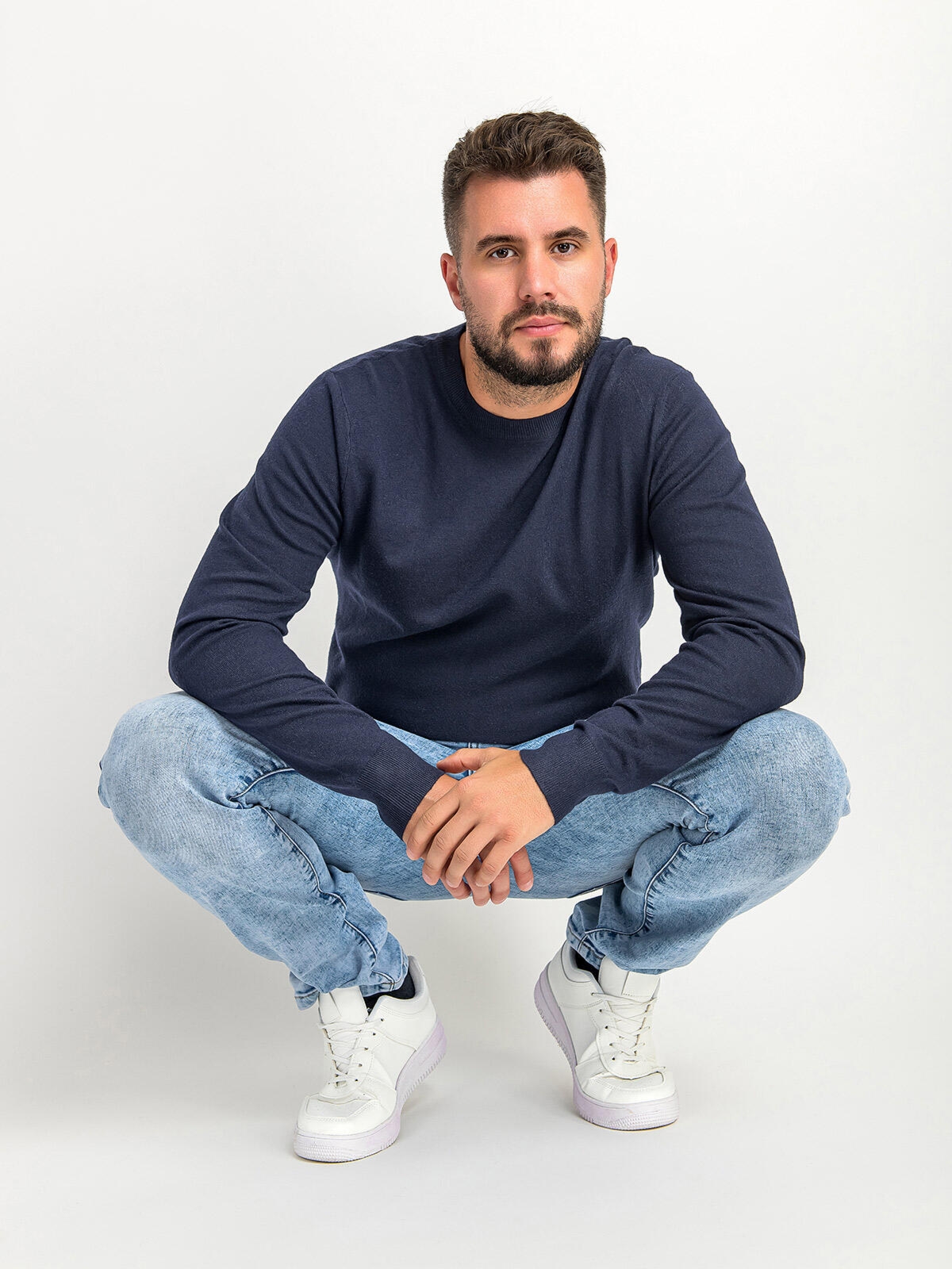 Sweter z dodatkiem wełny