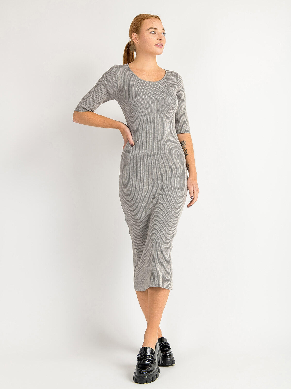 Sukienka dzianinowa midi