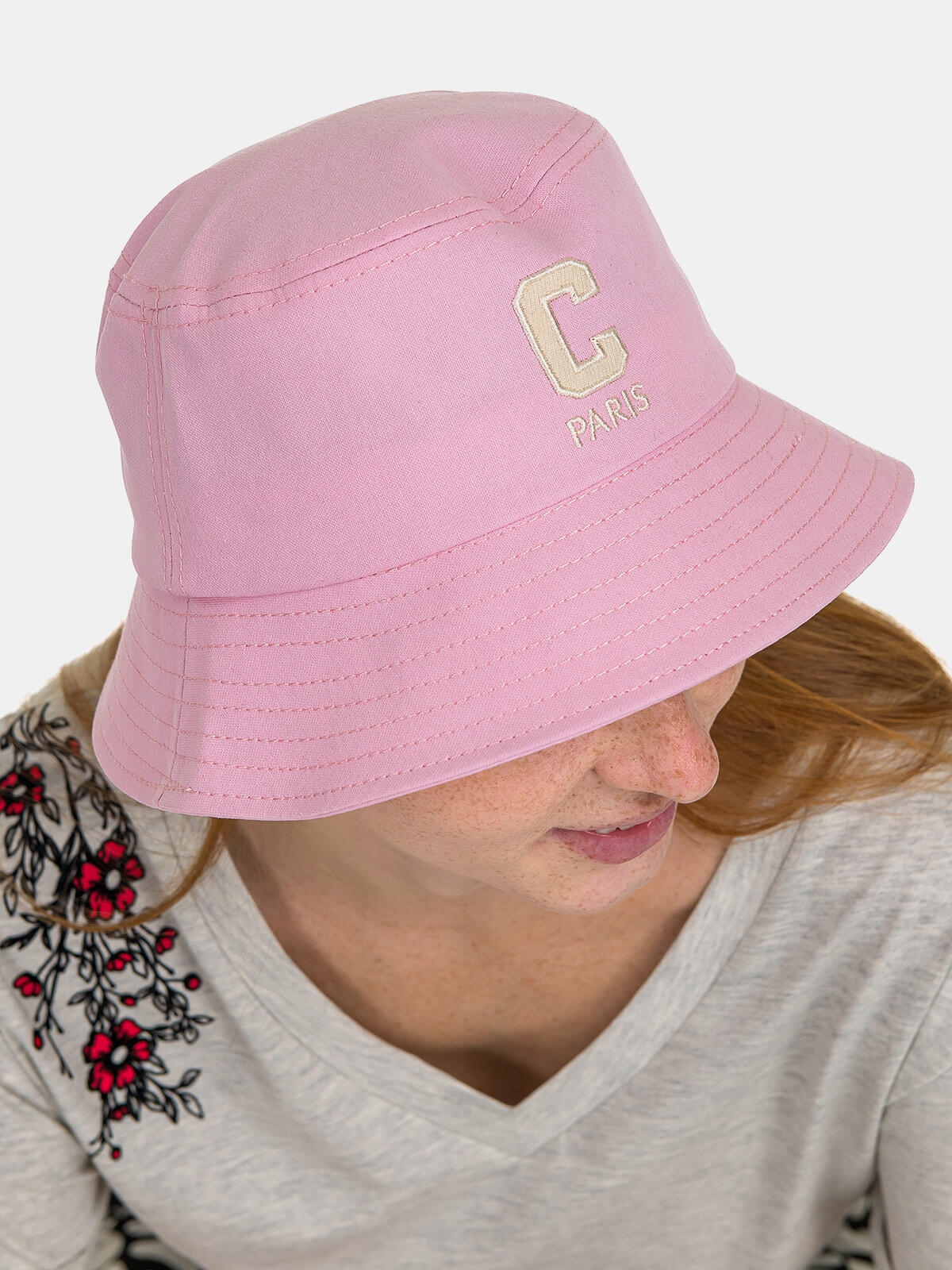 Kapelusz typu bucket hat
