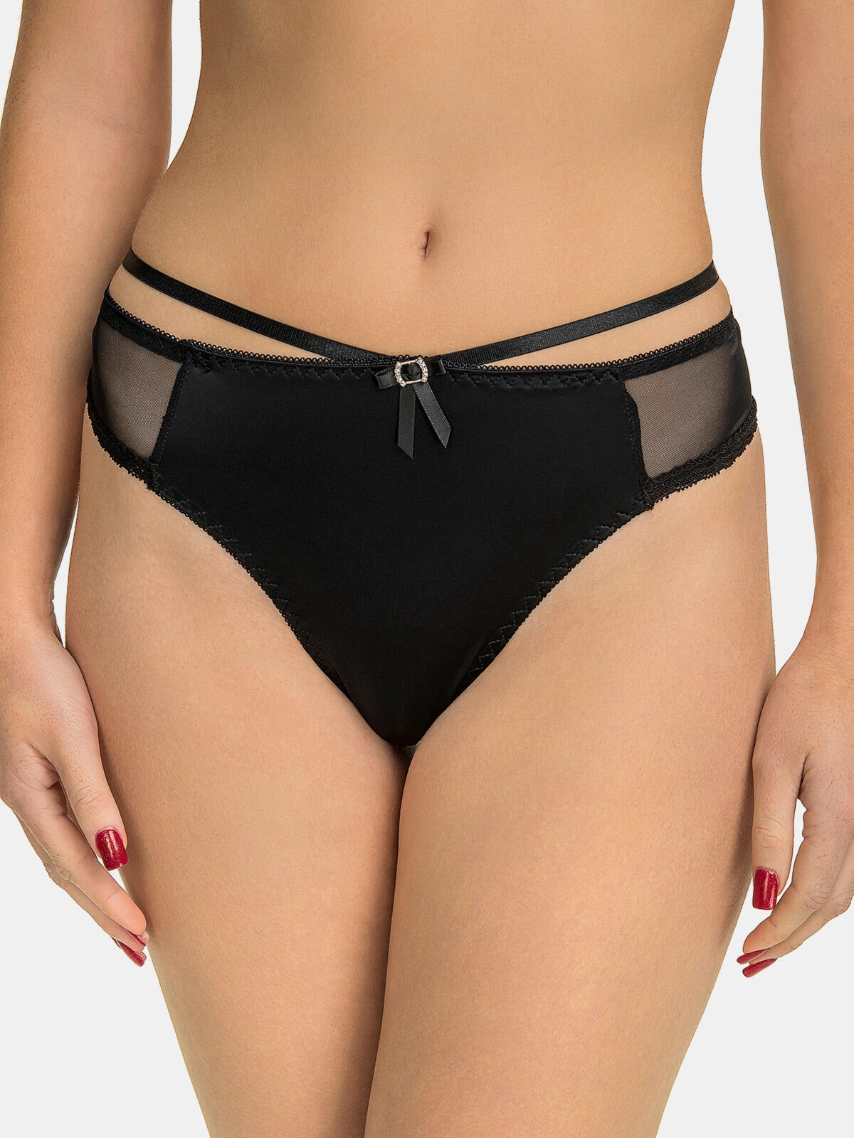 Stringi z ozdobnymi paskami