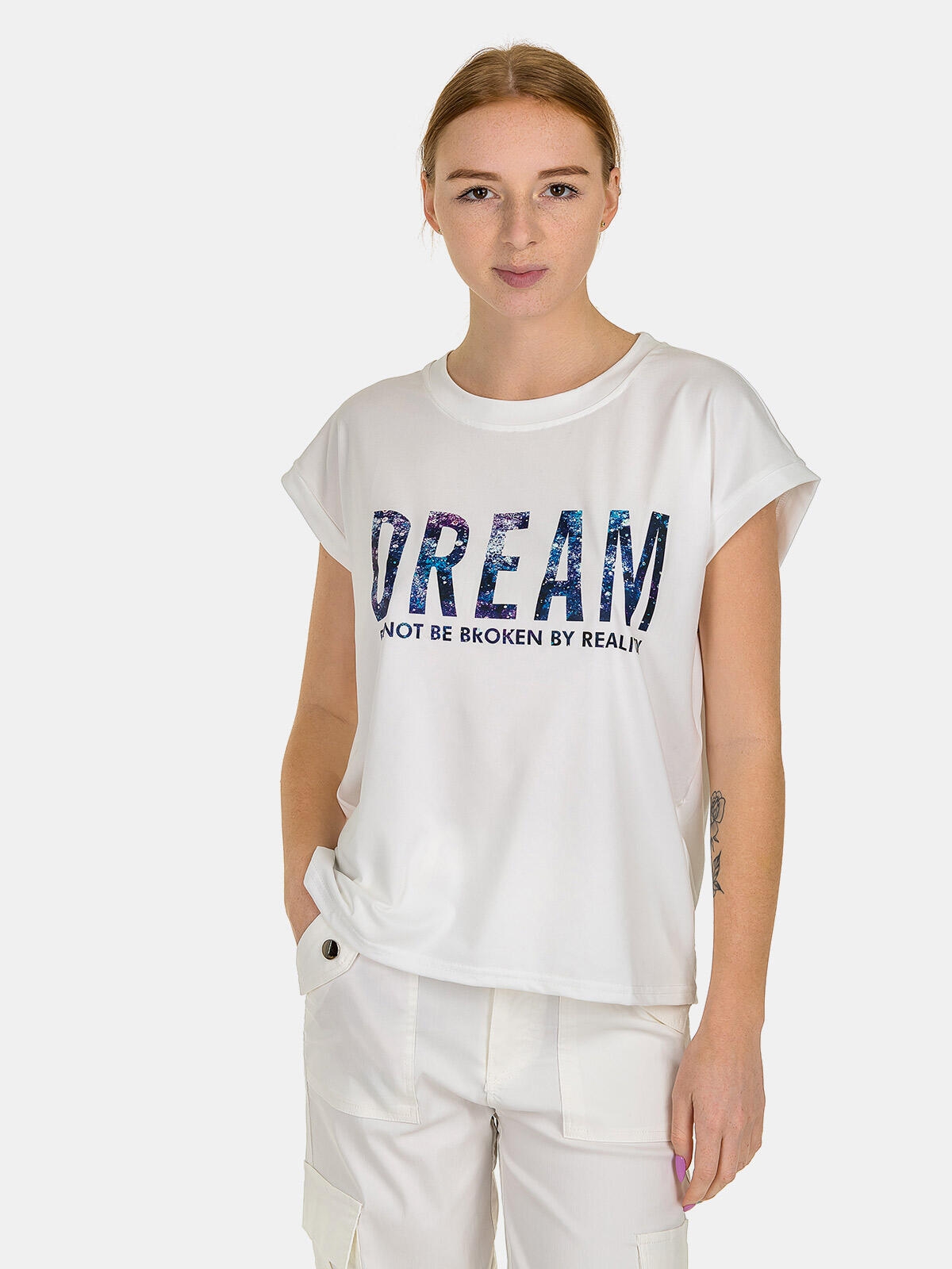 
						T-shirt z nadrukiem
					