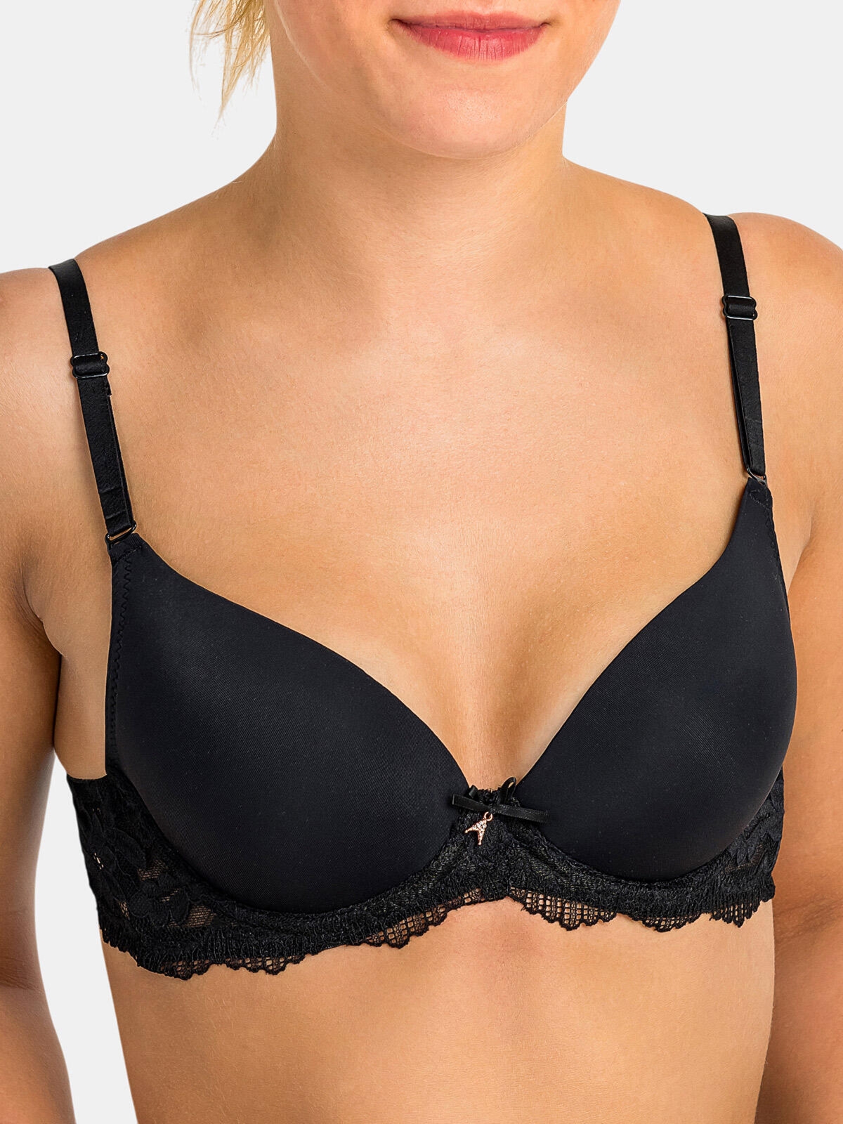 Biustonosz młodzieżowy