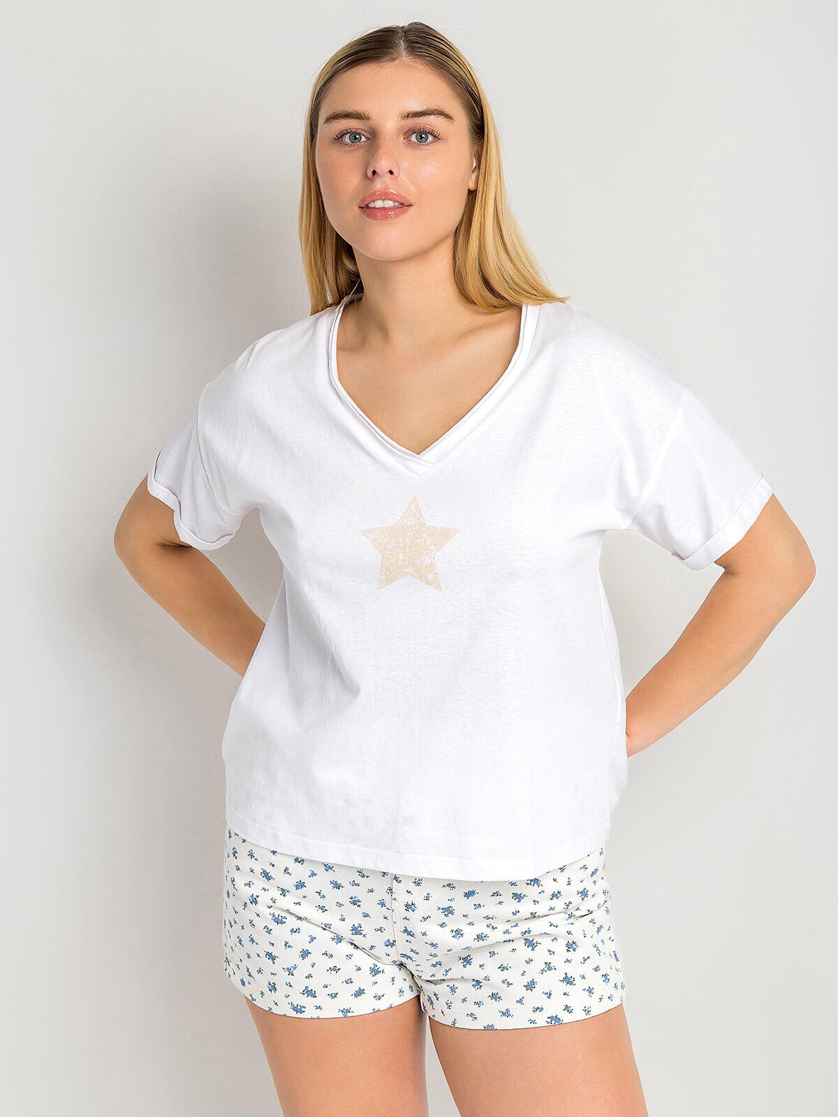 
						T-shirt bawełniany z nadrukiem
					
