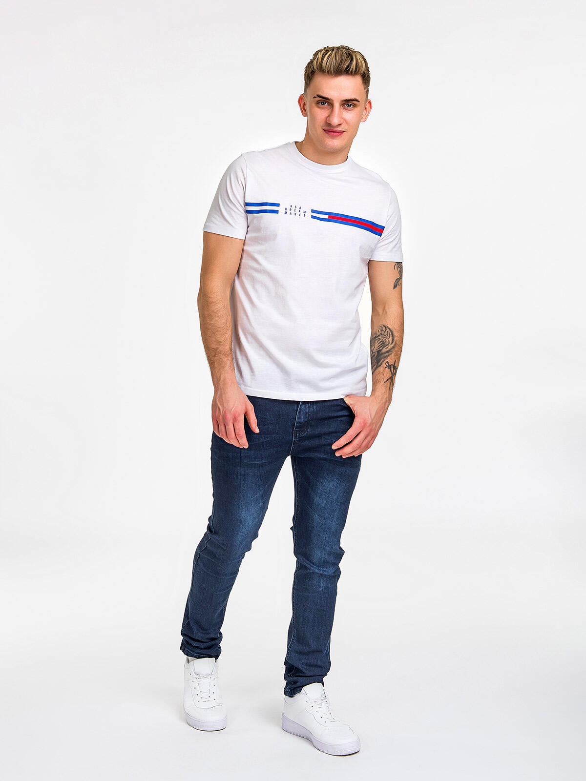 
						T-shirt z nadrukiem
					