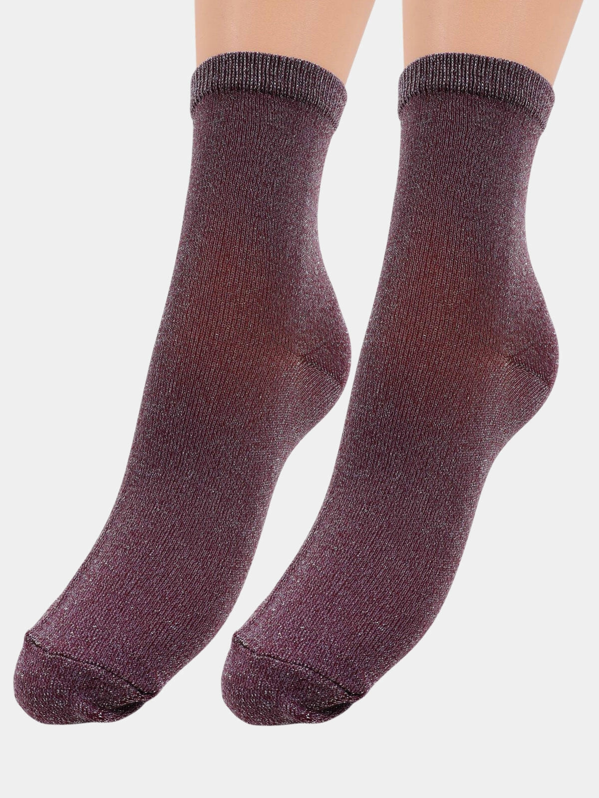 Skarpety z błyszczącą nitką