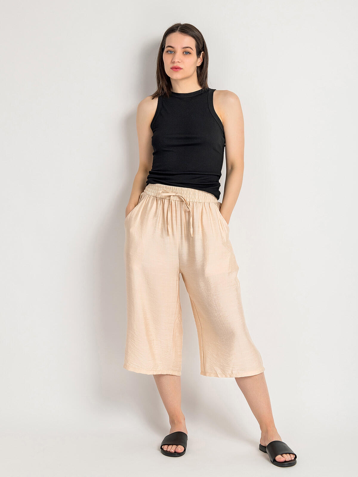 Gładkie spodnie 3/4 plus size