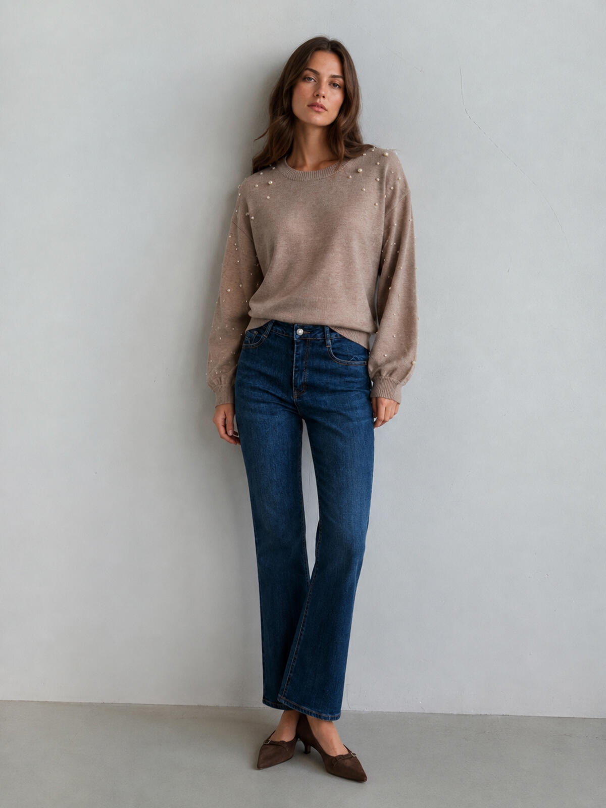 Sweter z perełkami
