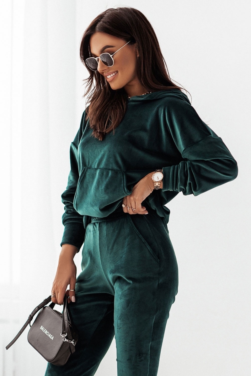 Komplet z weluru bluza +spodnie - zielony - Rozmiar: M/L