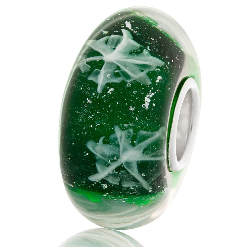 Szklany charms z zielonym tłem i śnieżynkami koralik beads srebro 925