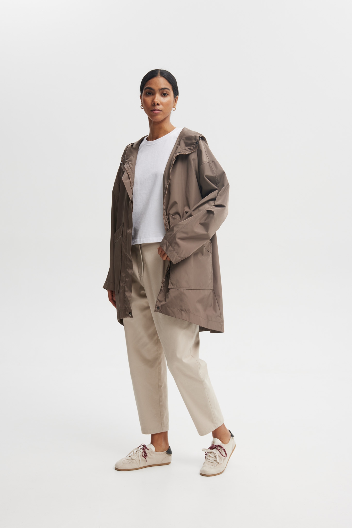 KURTKA PRZECIWDESZCZOWA NIKI KAKAO L - Flawless