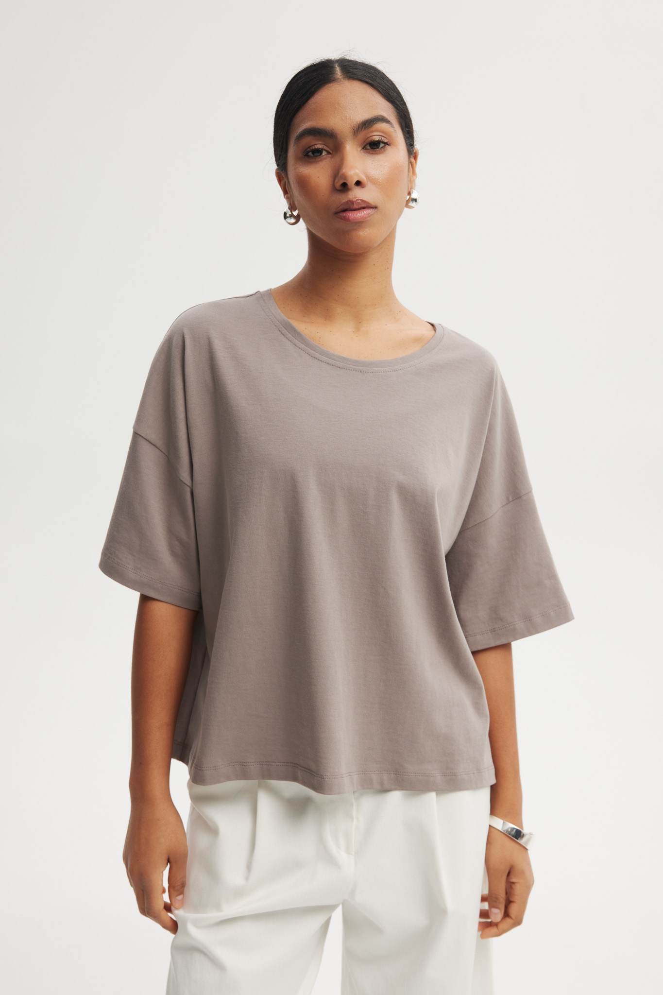 T-SHIRT CLAUDIA KAKAO L - Flawless